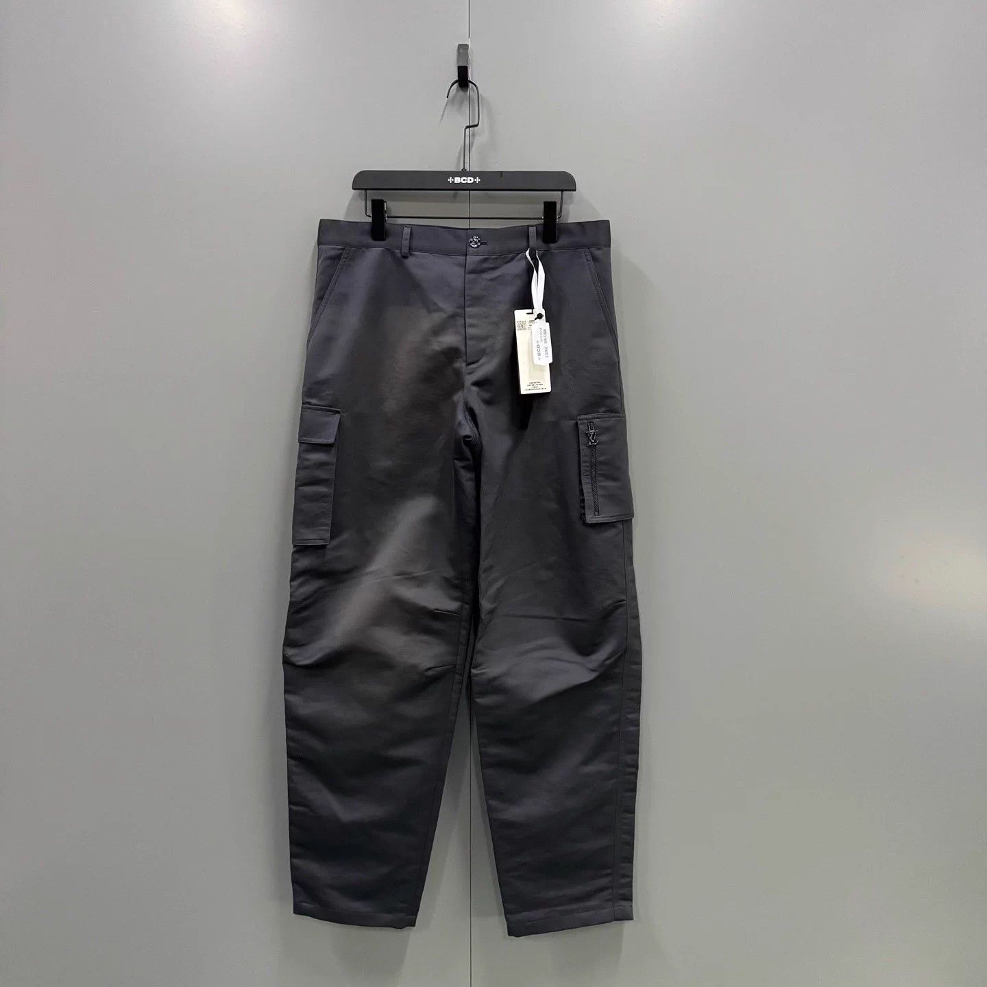 Louis Vuitton LV black cargo pants 30,38,40,44 new Size US 28 / EU 44 - 2 Thumbnail