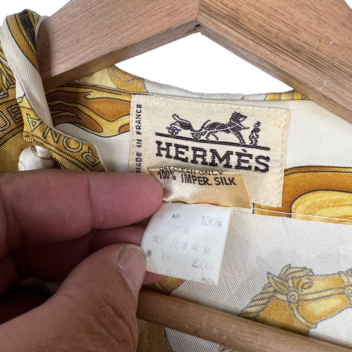 Hermes 🔥ACCEPT BINDING🔥 HERMES PARIS SILK JACKETS SIZE 40 Size US M / EU 48-50 / 2 - 24 Thumbnail