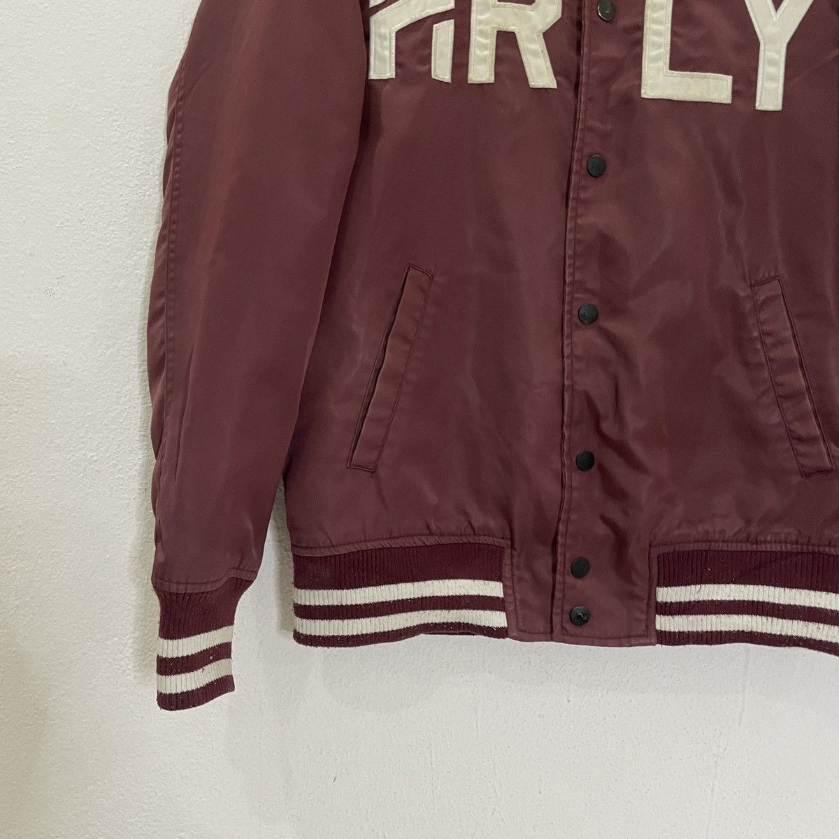 Hurley × Japanese Brand Vintage Hurley Big Logo Varsity Jacket Size US M / EU 48-50 / 2 - 3 Thumbnail