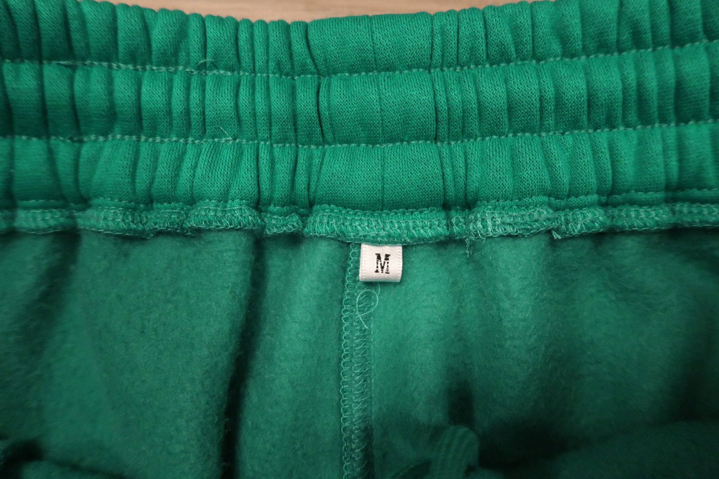 The GV Gallery GV Gallery Raspberry Hills Green Lil Leon Scrunch Sweats Size US 32 / EU 48 - 4 Thumbnail