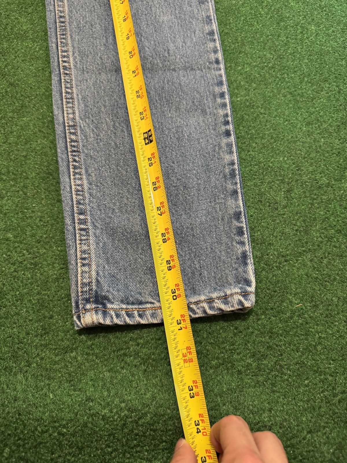 Levi's Vintage Clothing Vintage Levi’s 512 Slim Taper 5 26x31 Light Wash Y2K Jeans Size 26" / US 2 / IT 38 - 7 Thumbnail