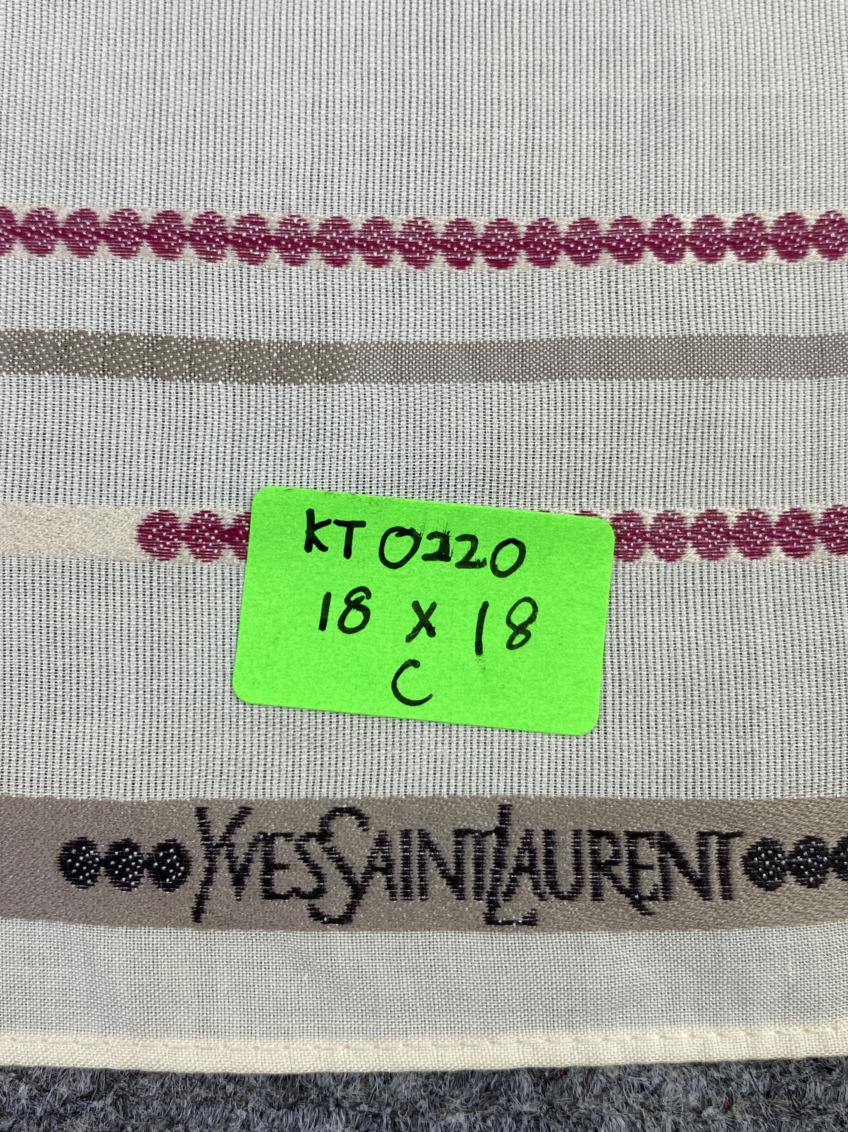 Yves Saint Laurent Yves Saint Laurent Handkerchief / Neckerchief KT0220 Size ONE SIZE - 9 Thumbnail