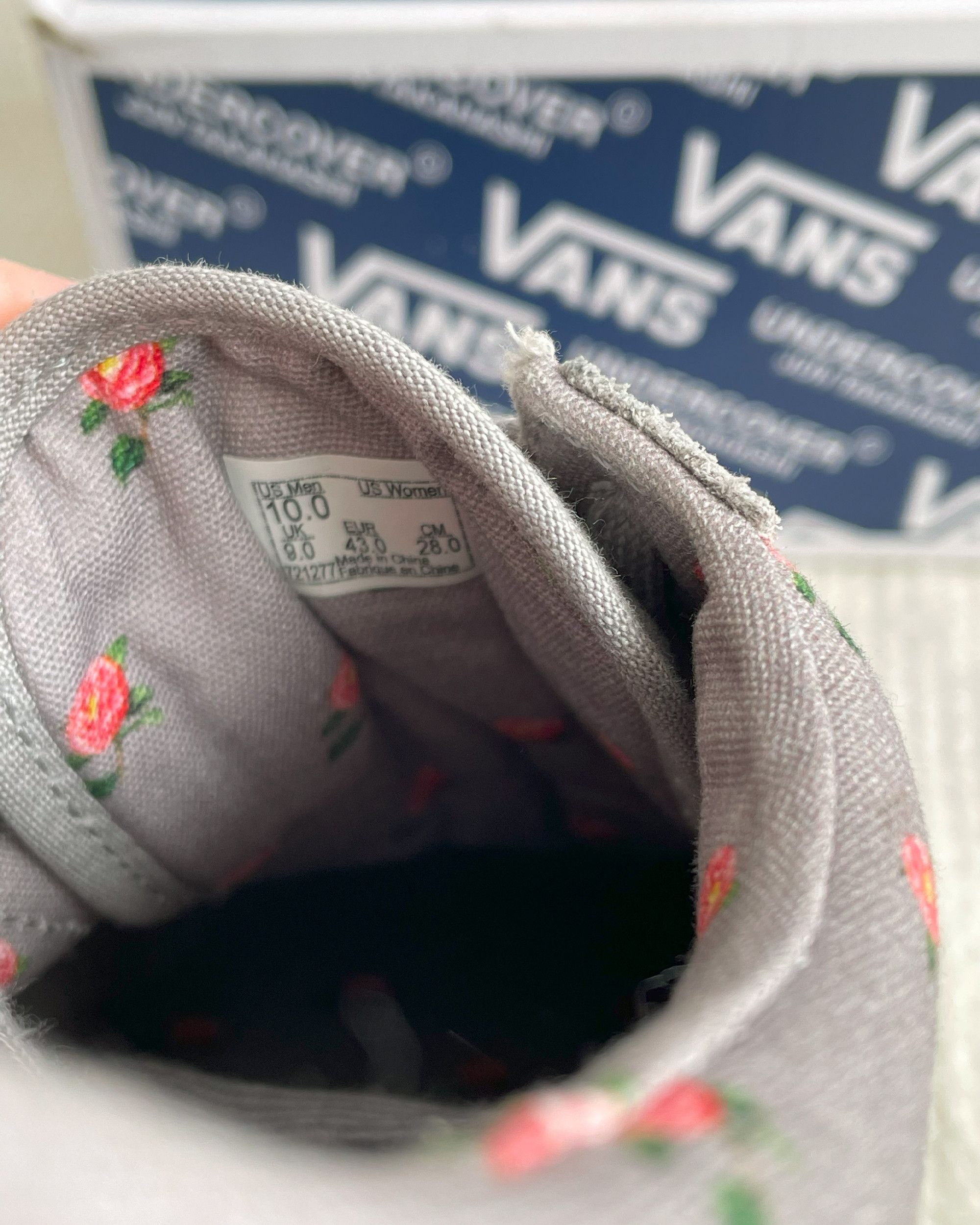 Undercover × Vans Vans x Undercover - Old Skool Flower Size US 10 / EU 43 - 12 Thumbnail