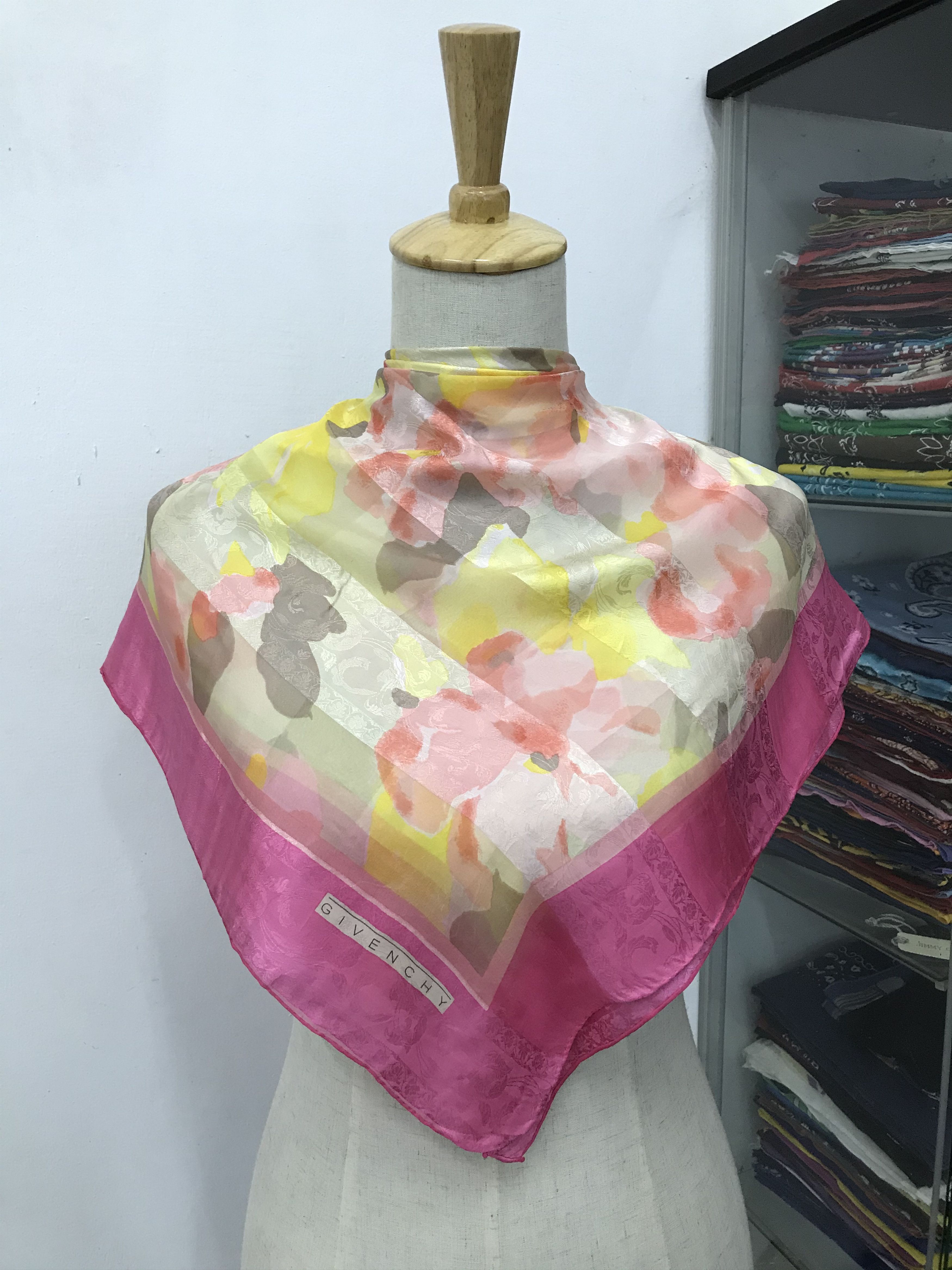 Vintage Vintage Givenchy Silk Scarf Size ONE SIZE - 1 Thumbnail