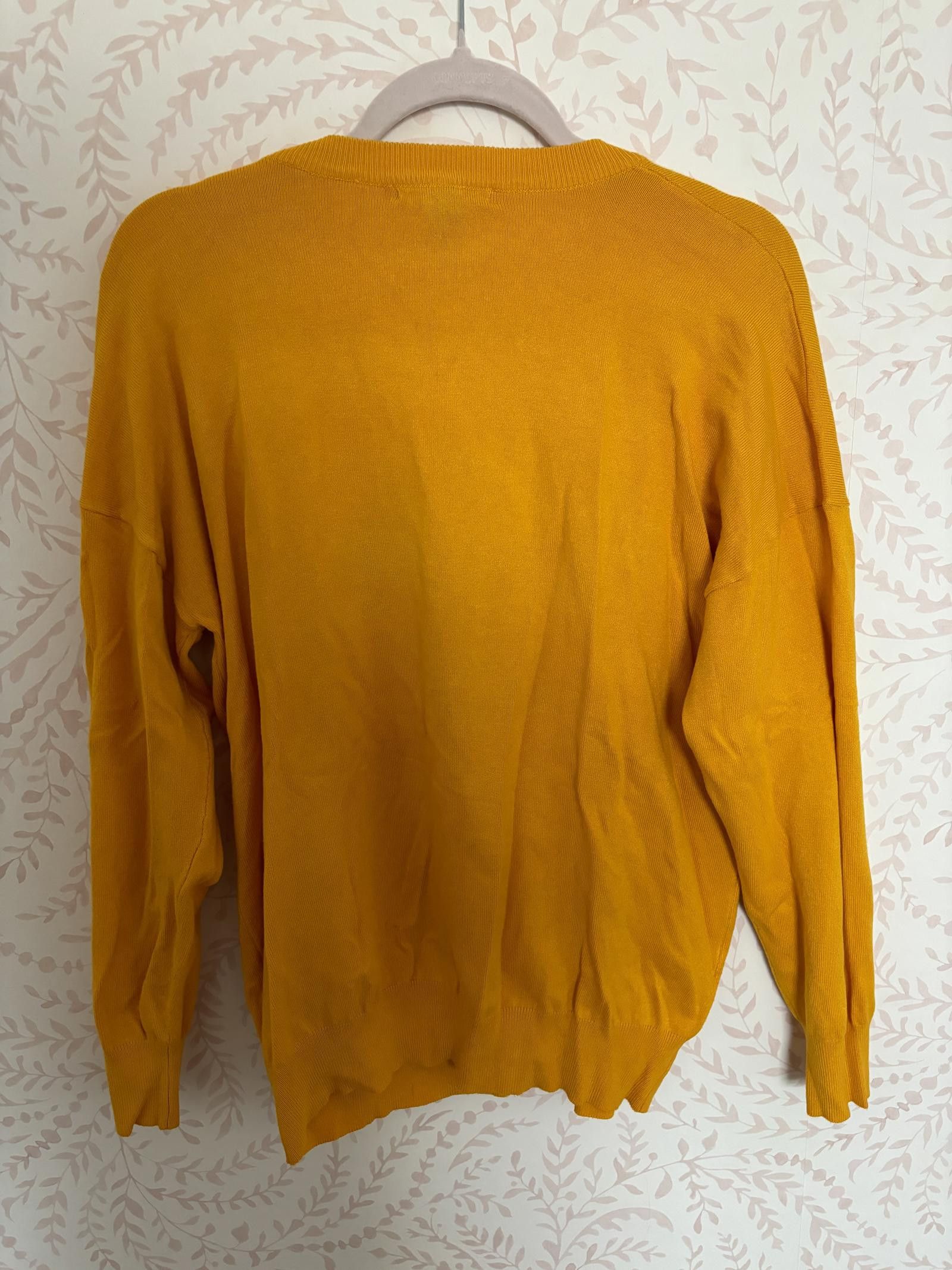 Forever 21 NWT Forever 21 Grand Prix Graphic Sweater - Mustard Yellow Size M / US 6-8 / IT 42-44 - 5 Thumbnail