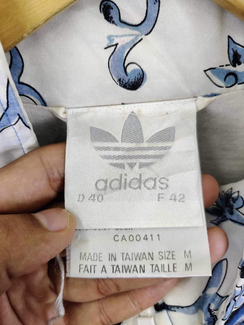 Adidas Vintage 90s Adidas Trefoil Floral Art Windbreaker Jacket Size US M / EU 48-50 / 2 - 12 Thumbnail