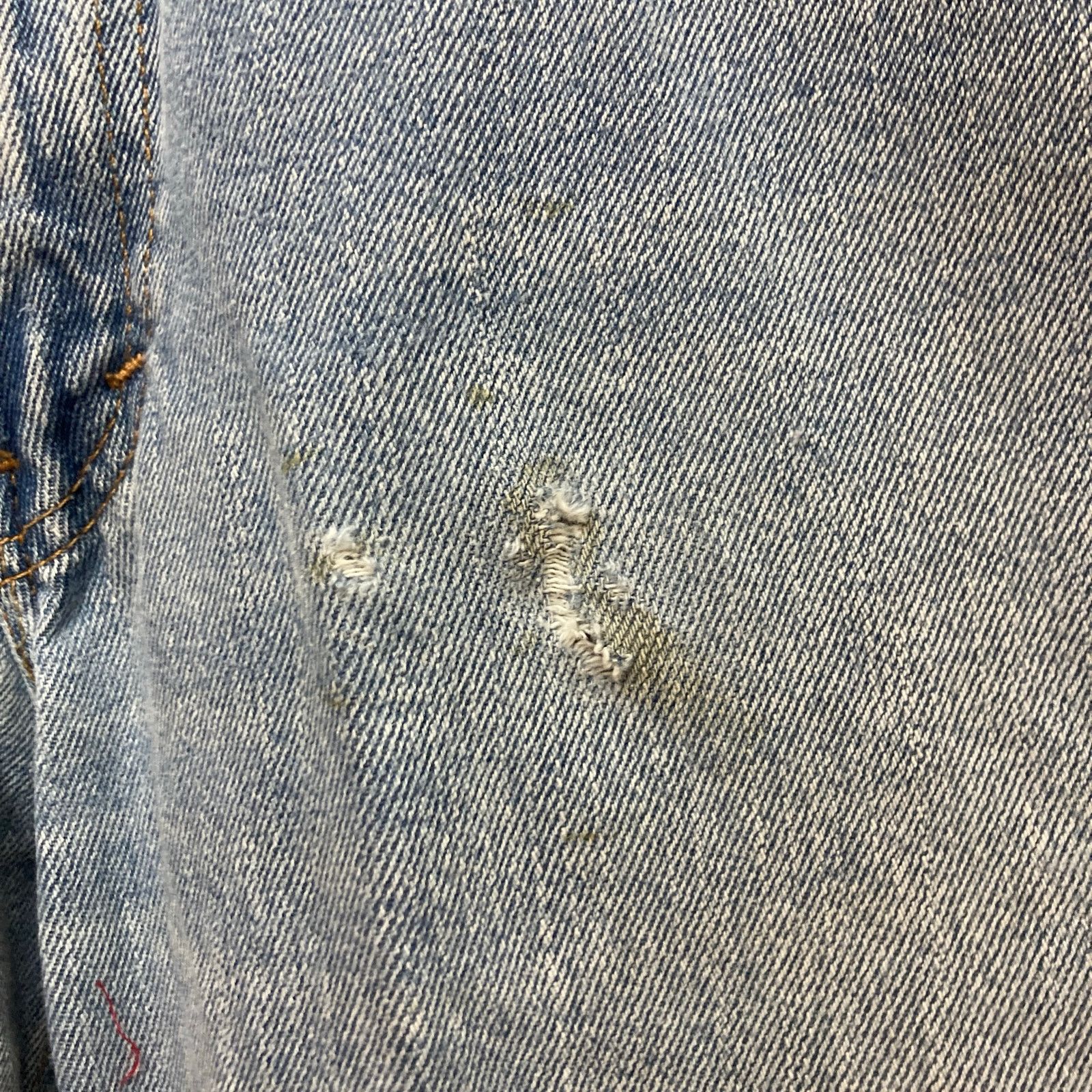 Levi's Vintage Levi’s Blue Jeans Distressed Denim Light Blue Pants Size US 34 / EU 50 - 4 Thumbnail