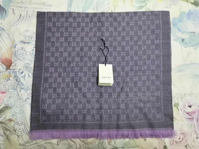 Gucci Gucci Light purple polk dot scarf Size ONE SIZE - 1 Thumbnail