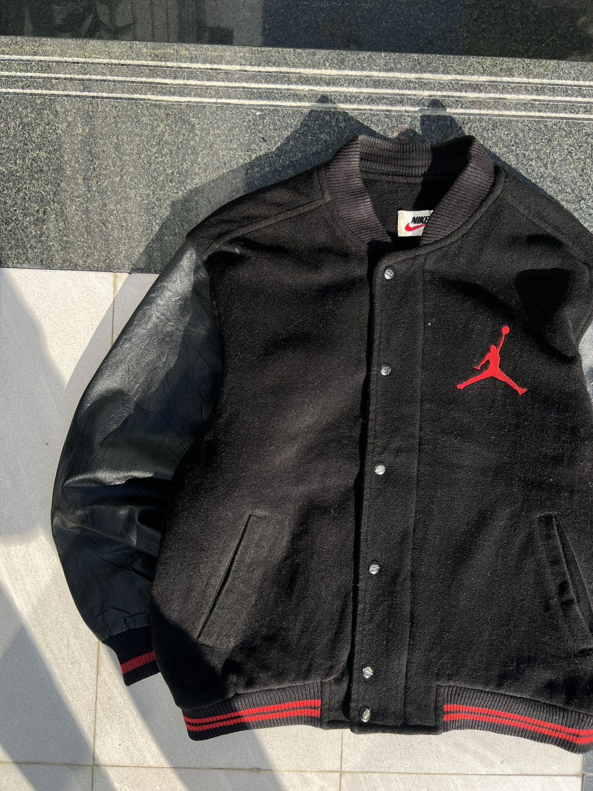 Nike 90s Nike Jordan Vintage OG Varsity Wool/Leather Jacket Size US L / EU 52-54 / 3 - 3 Thumbnail