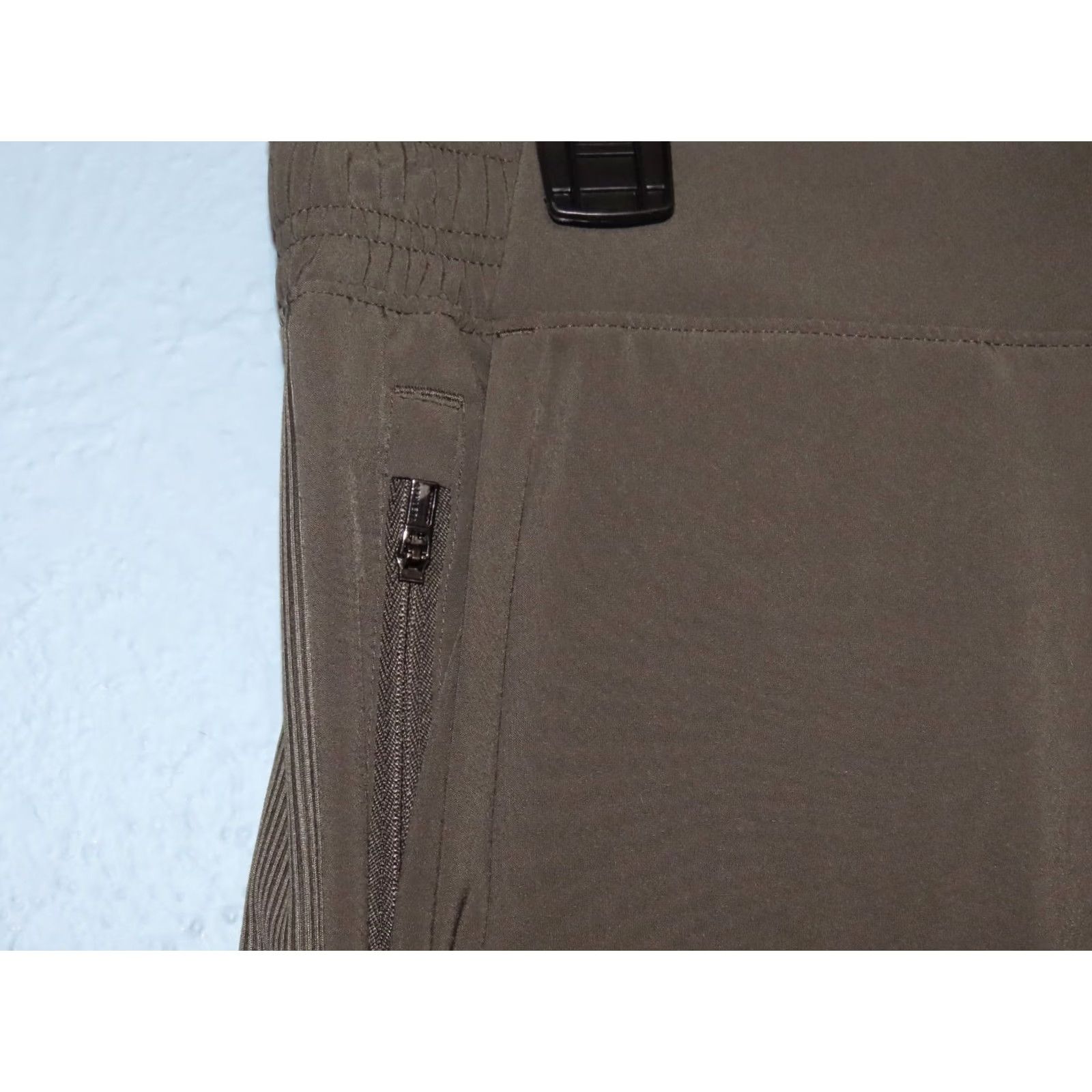 Athleta Athleta Brooklyn Jogger Pants Womens 12 Green Polyester Spandex Pull On Tapered Leg Jogger Athletic Activewear Size 34" / US 12 / IT 48 - 4 Thumbnail