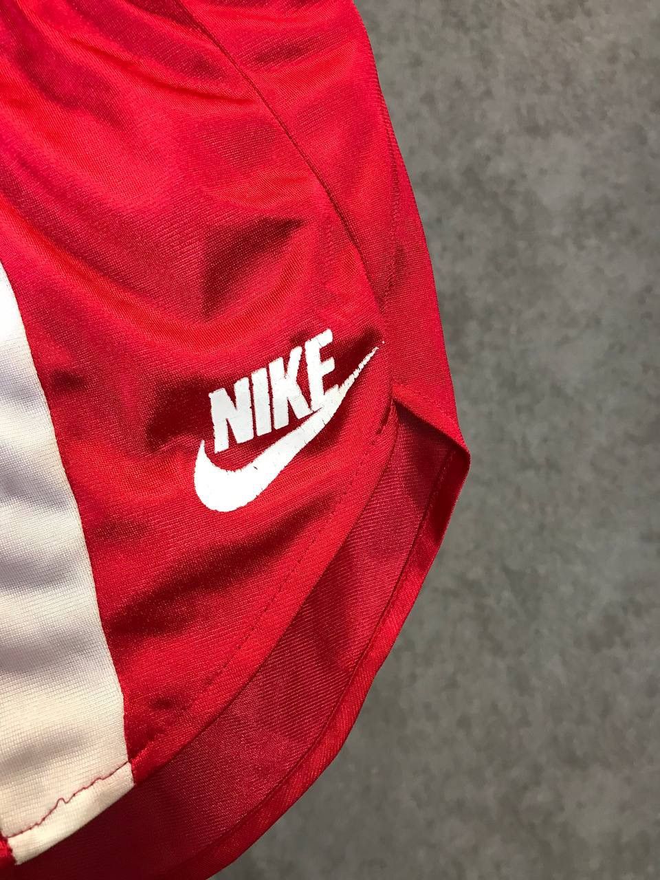 Vintage Nike swoosh vintage sportswear shorts Size US 32 / EU 48 - 3 Thumbnail