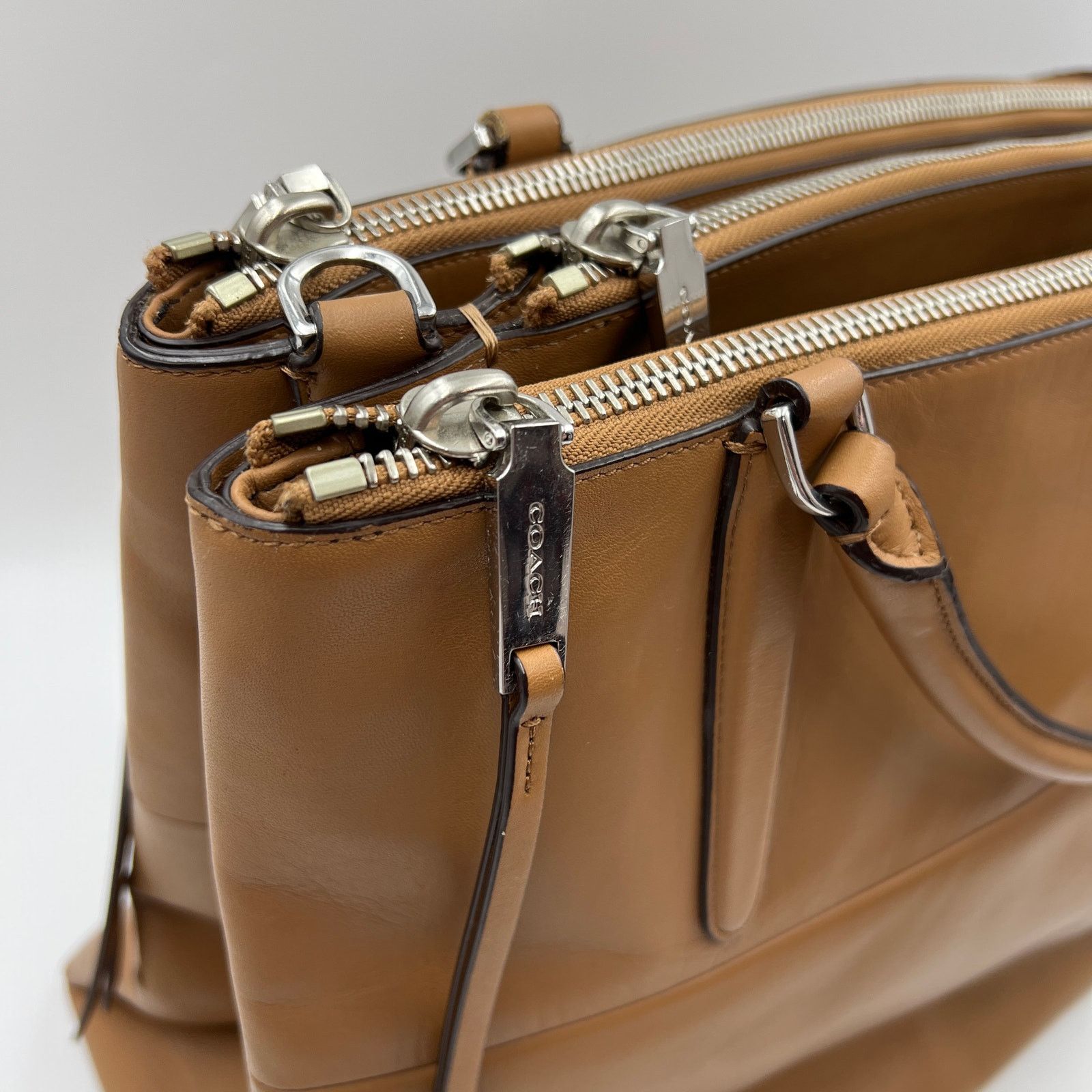 Coach Coach XL Borough Bag Camel Glove Tan Leather Handbag Purse Size ONE SIZE - 10 Thumbnail