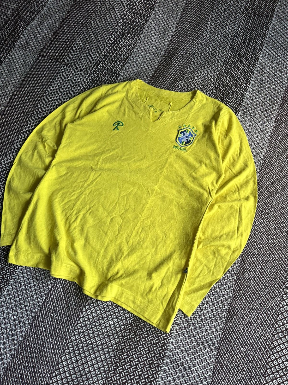 Japanese Brand Vintage Brazil Long Sleeve T-shirt Unisex Streetwear Hype Size US M / EU 48-50 / 2 - 2 Thumbnail