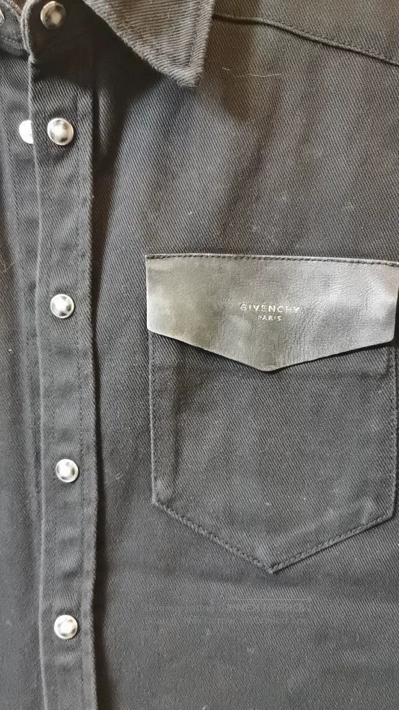 Givenchy Givenchy Black denim shirt with classic double pockets Size US M / EU 48-50 / 2 - 2 Thumbnail