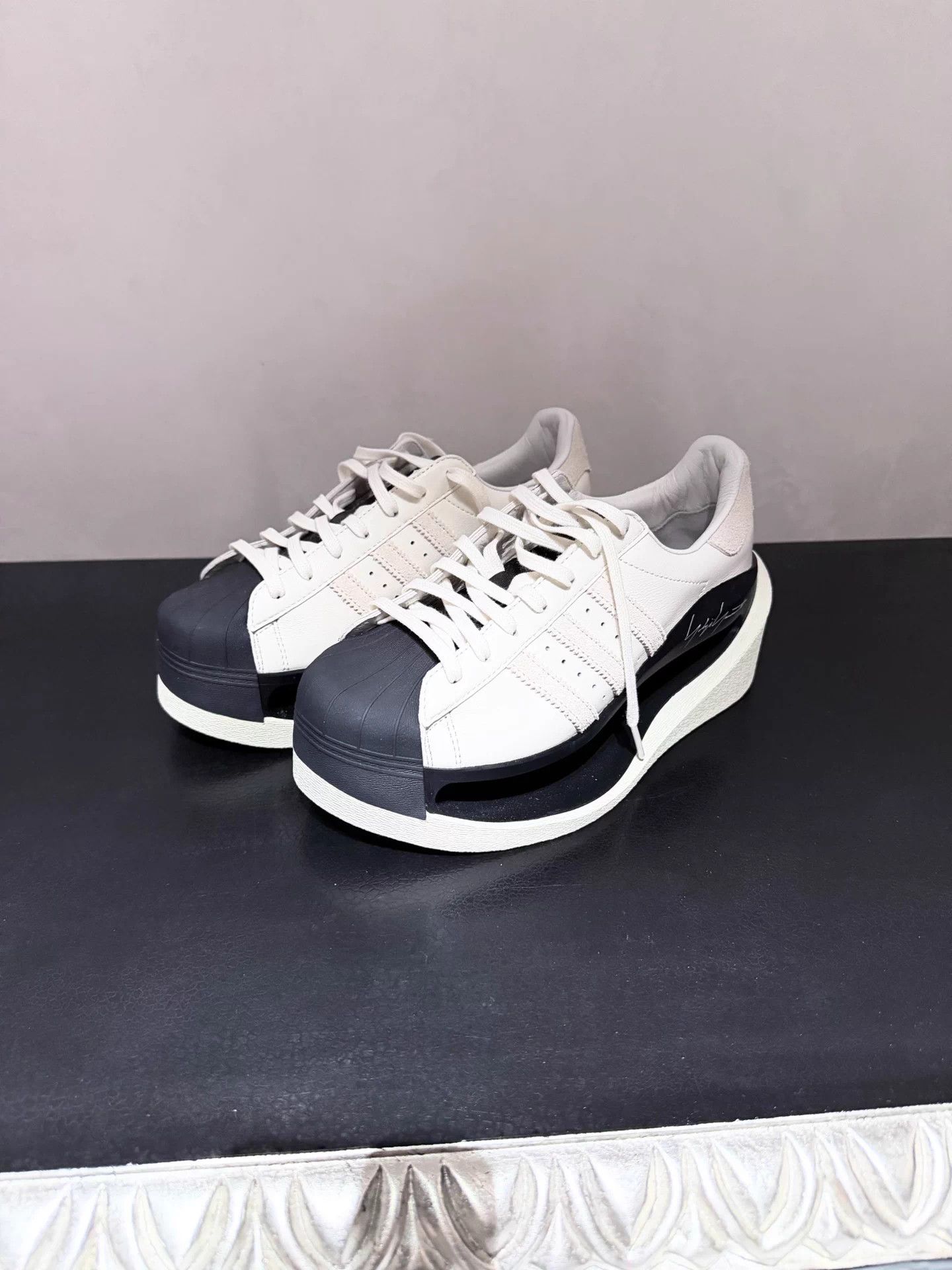Y-3 Y-3 Gendo Shell Toe Black White Low-Top Sneaker Size US 4.5 / IT 34.5 - 1 Thumbnail
