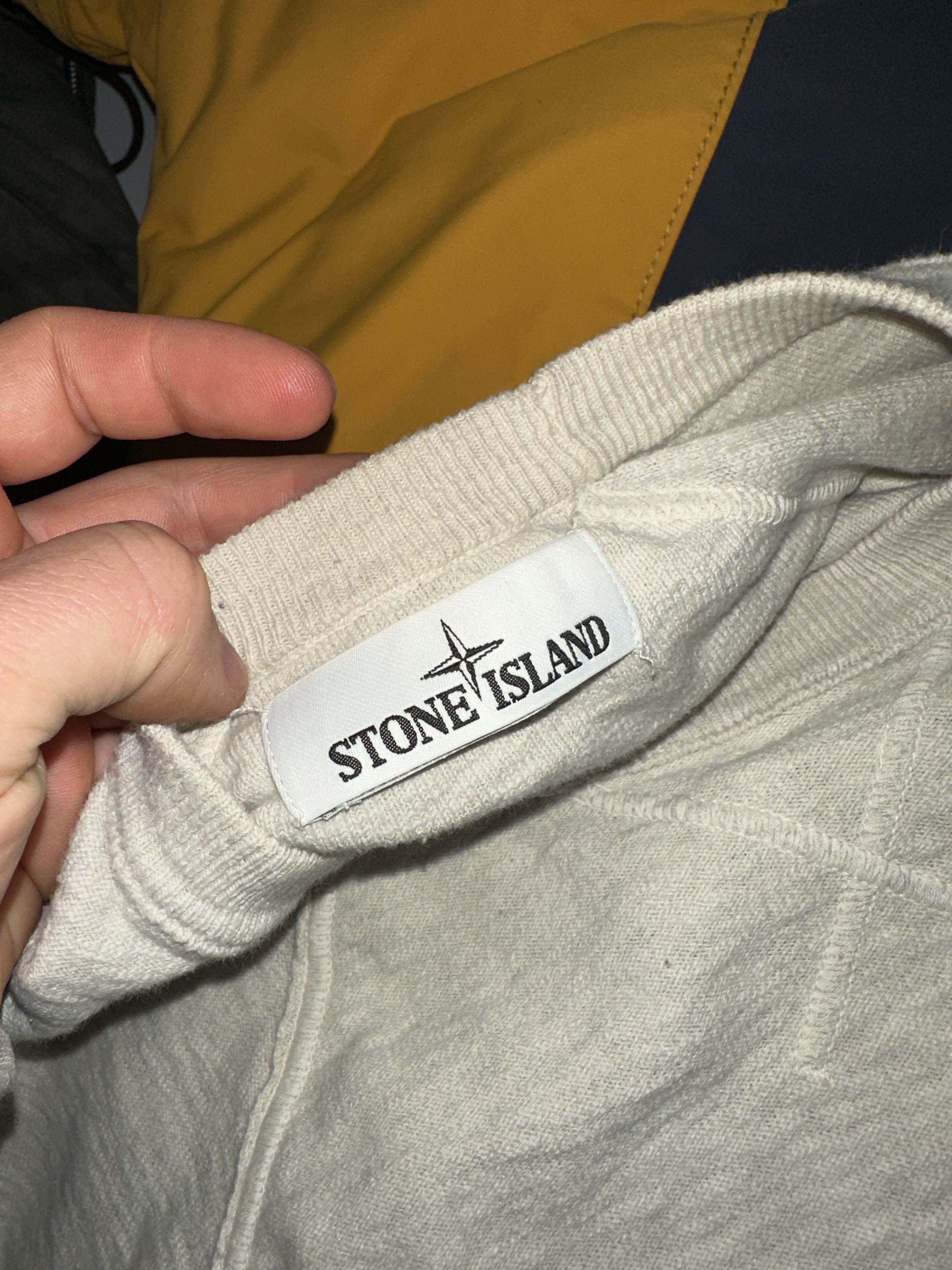 Stone Island Stone Island Knit Collection Light Pullover slim Fit Size M Size US M / EU 48-50 / 2 - 10 Thumbnail
