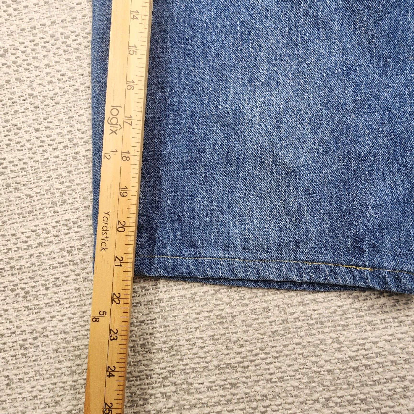 Levi's VINTAGE Levis 501xx Shorts Mens 40 Blue Denim Carpenter Utility Pocket Button Fly 5-Pocket Denim Workwear Summer Casual Mens Size US 40 / EU 56 - 4 Thumbnail