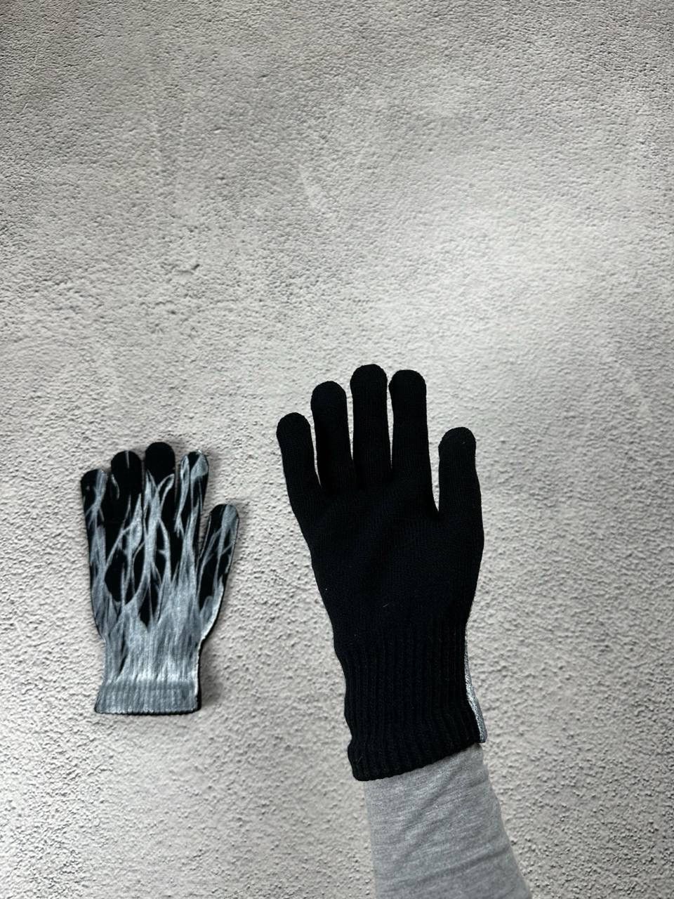 Japanese Brand Shadowflame Knit Gloves Ghostfire Grip Dark Spark Opium Y2K Size ONE SIZE - 5 Thumbnail