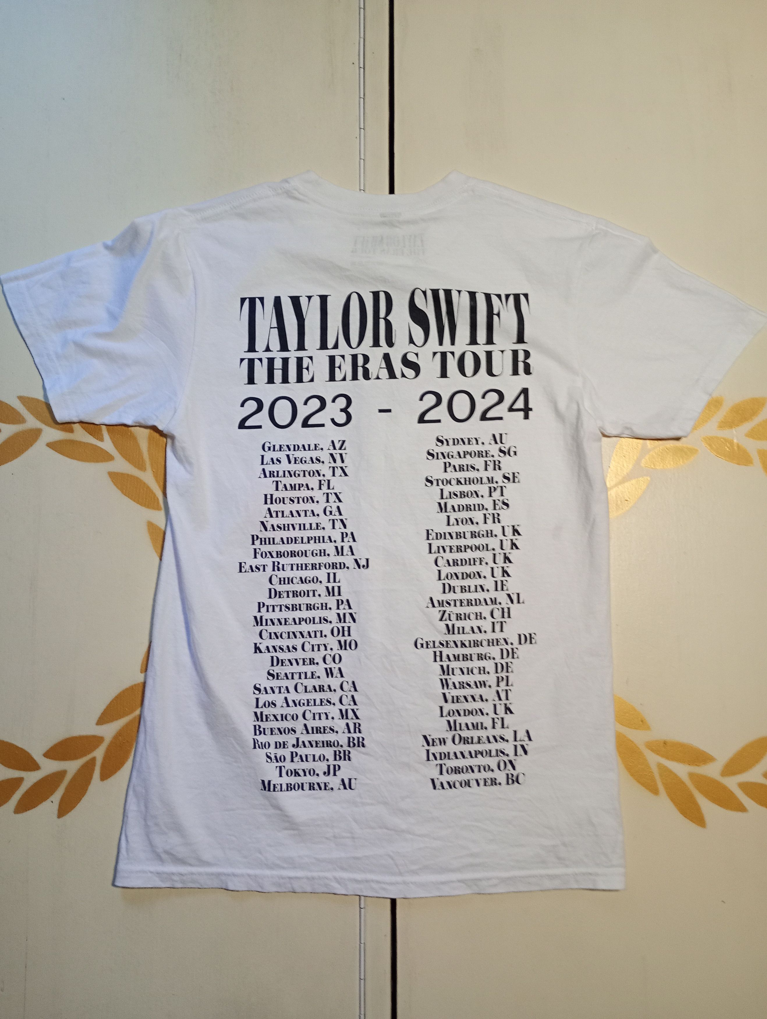 Band Tees Taylor Swift The Eras Tour 2023-2024 T-Shirt Size US XS / EU 42 / 0 - 6 Thumbnail