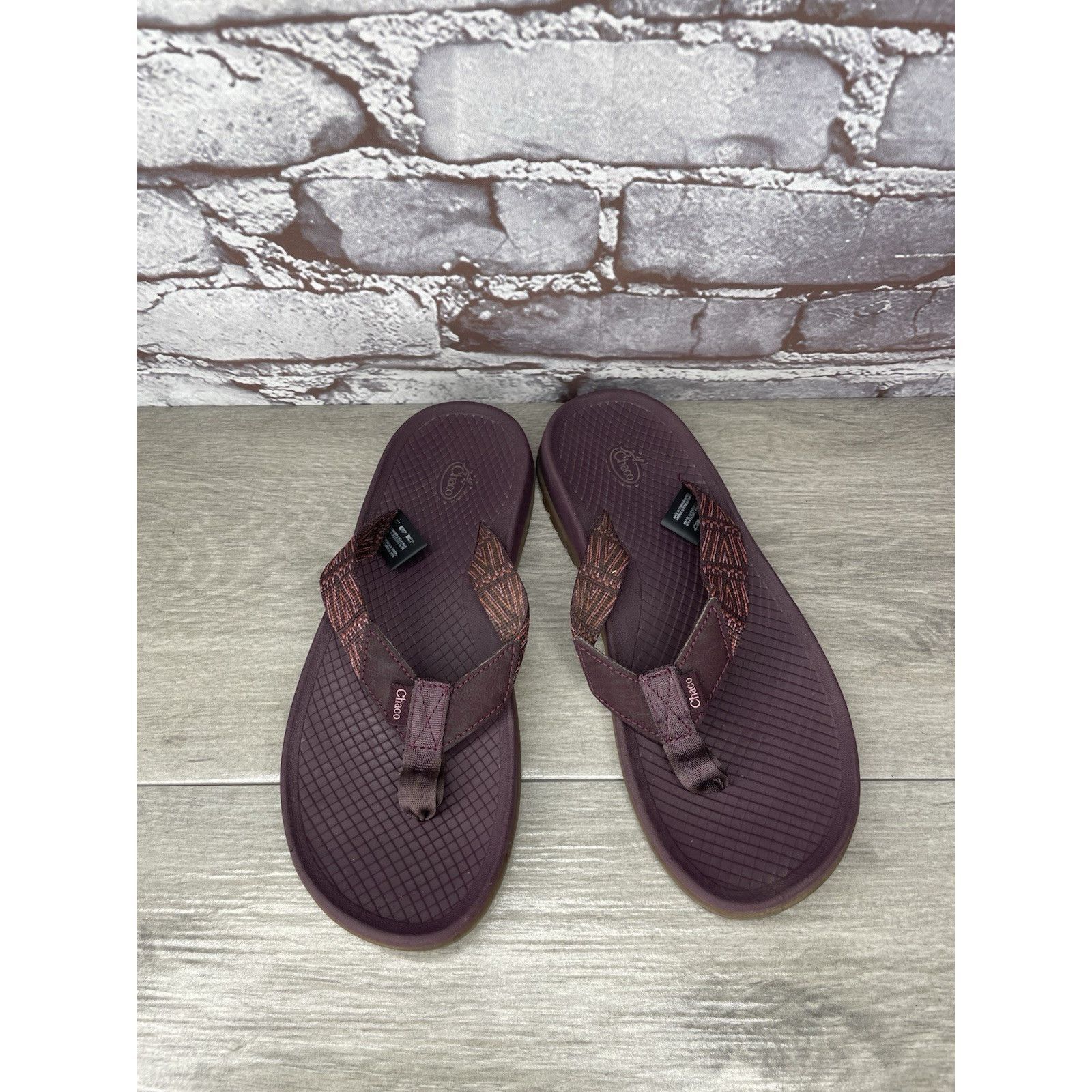Chaco Chaco Lowdown Purple Polyester FlipFlops Beach Slide Sandals Size US 6 / IT 36 - 2 Thumbnail