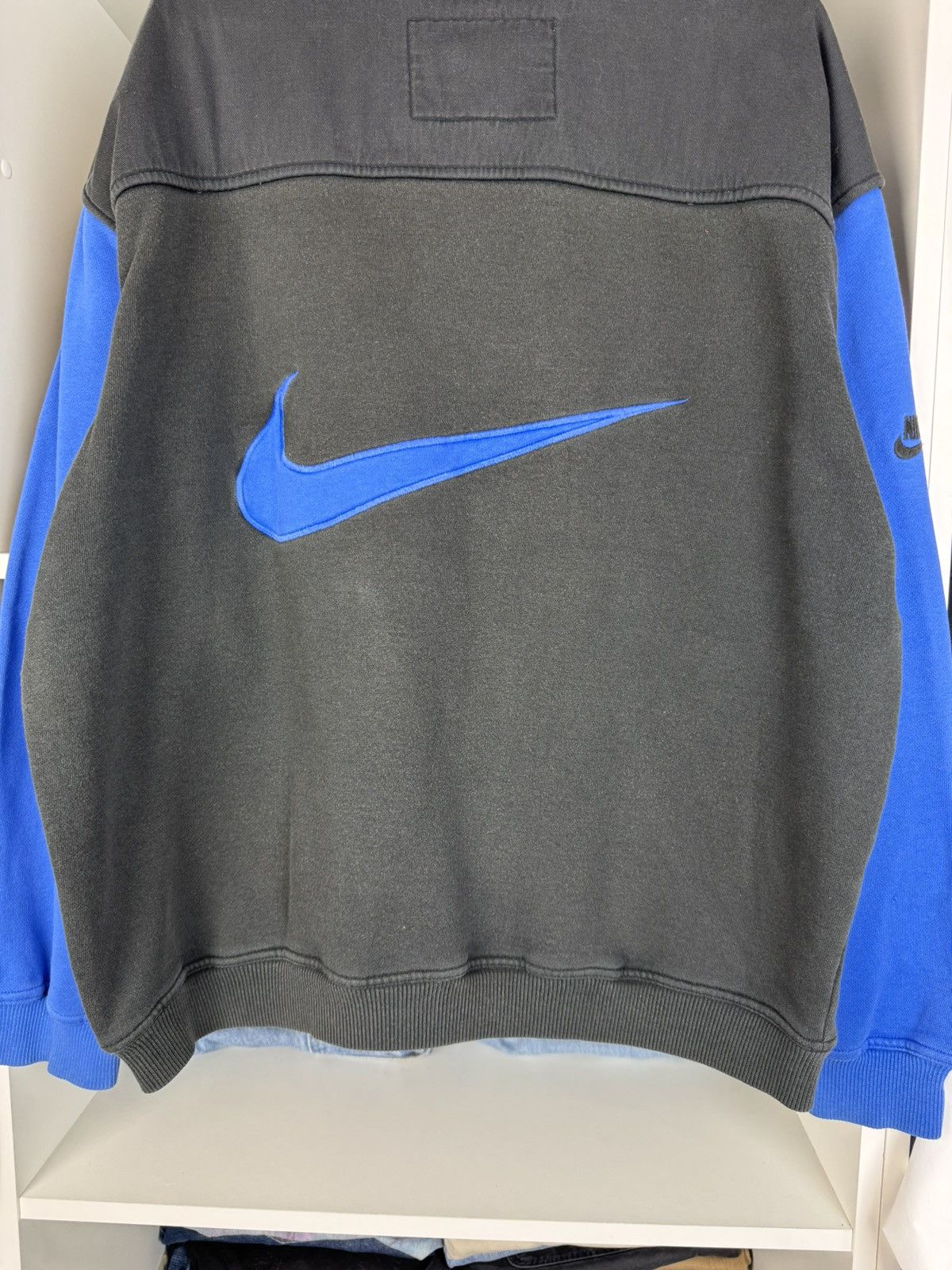 Nike Vintage Nike Premier Big Logo Faded Distressed Sweatshirt Size US L / EU 52-54 / 3 - 21 Thumbnail