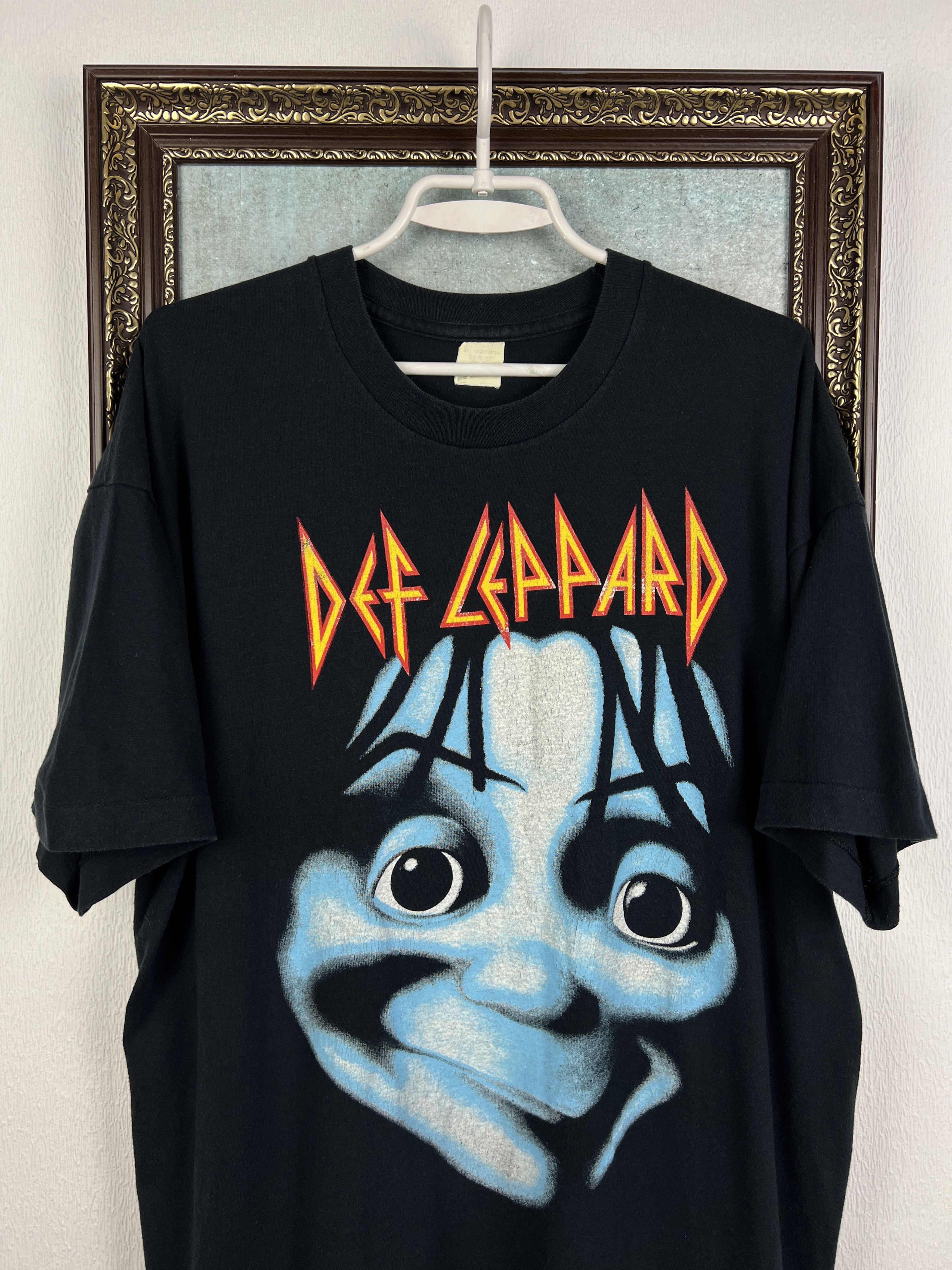 Vintage Def Leppard Tee Shirt Suppose A Rock’s Outta The Question Size US XL / EU 56 / 4 - 2 Thumbnail