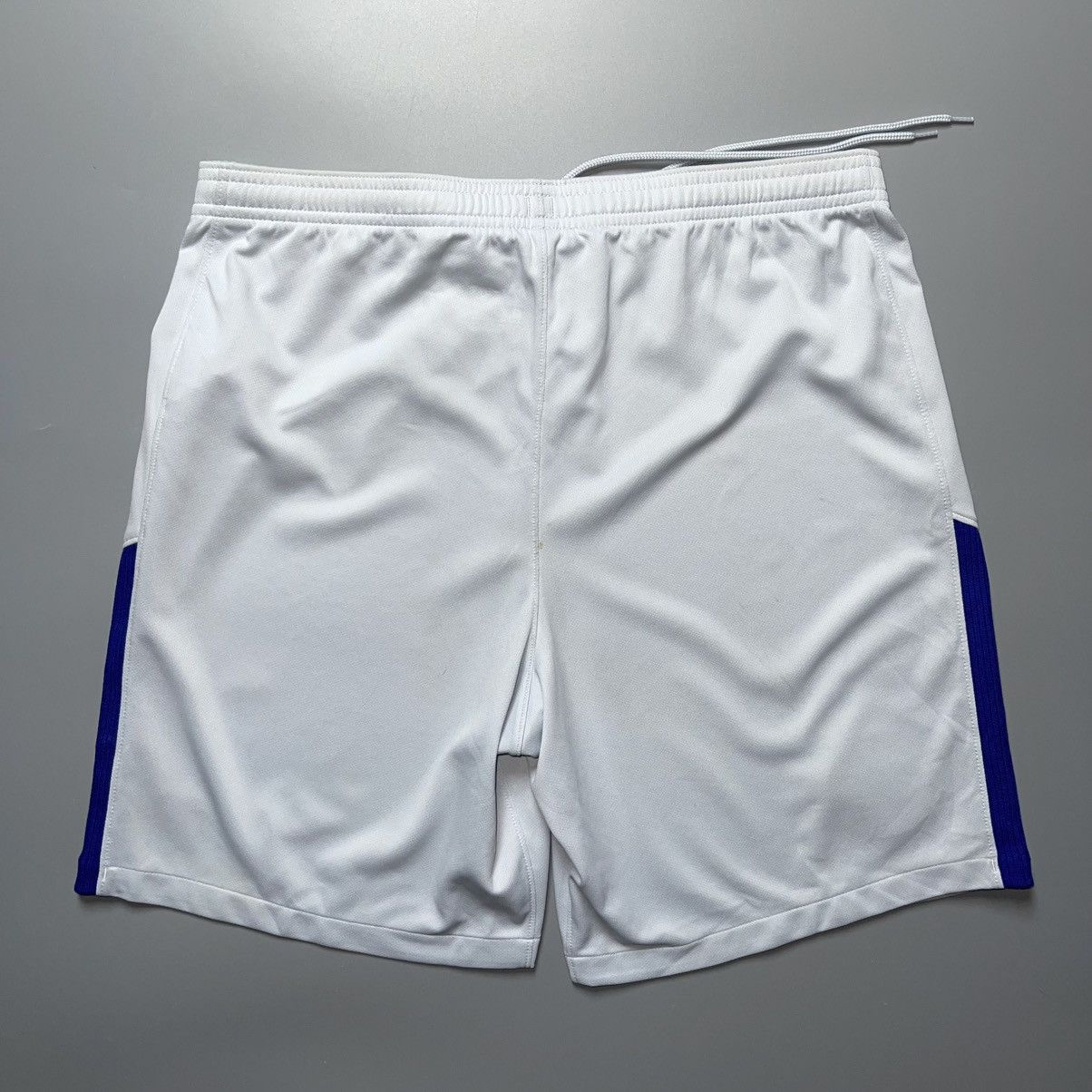 Vintage CHELSEA NIKE 2017/2018 FOOTBALL AWAY SHORTS #10 HAZARD Size US 34 / EU 50 - 8 Thumbnail