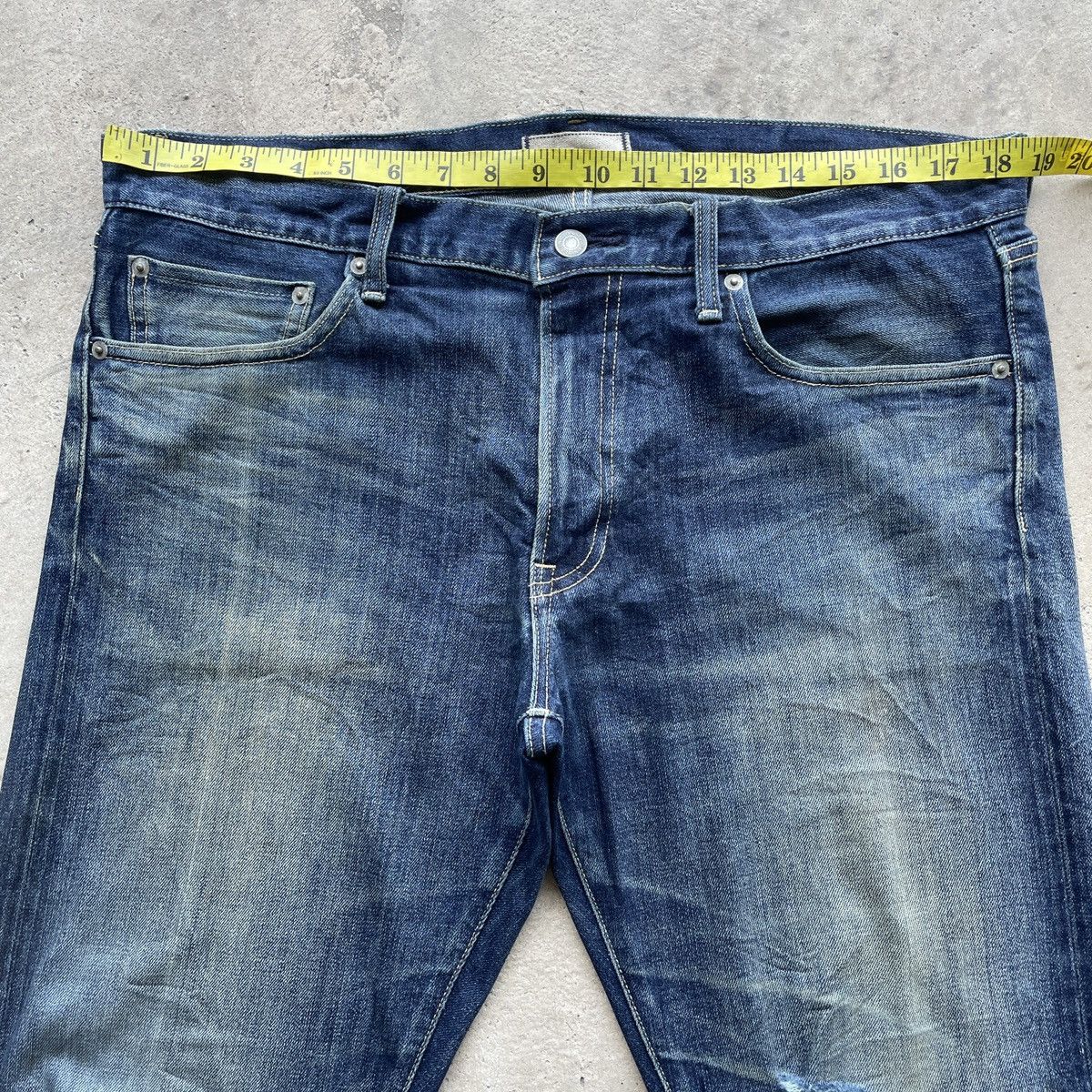 Japanese Brand Vintage Japanese Distressed Jeans MudWash Faded Denim Pants Size US 37 - 5 Thumbnail