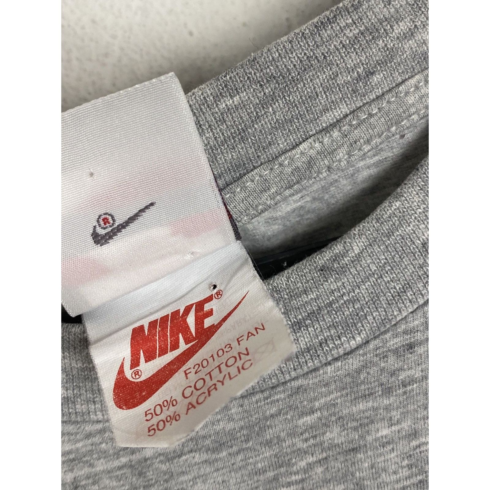 Nike 80s Vintage Nike Geometric Just Do It Logo C T-Shirt In Gray Size US XL / EU 56 / 4 - 8 Thumbnail