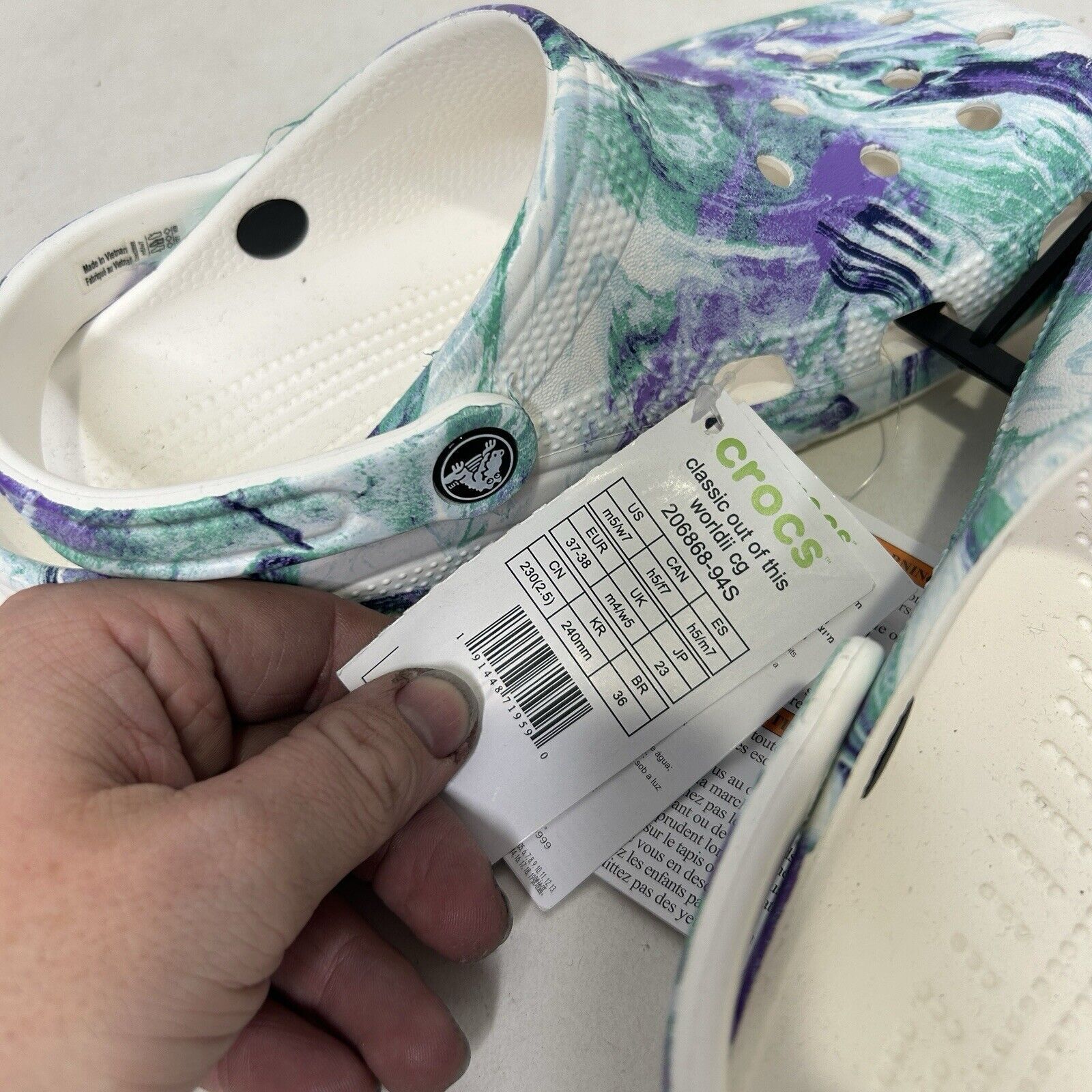 Crocs Crocs Classic Out Of This World II Clogs “Purple Green” 2024 Size US 7 / IT 37 - 6 Thumbnail