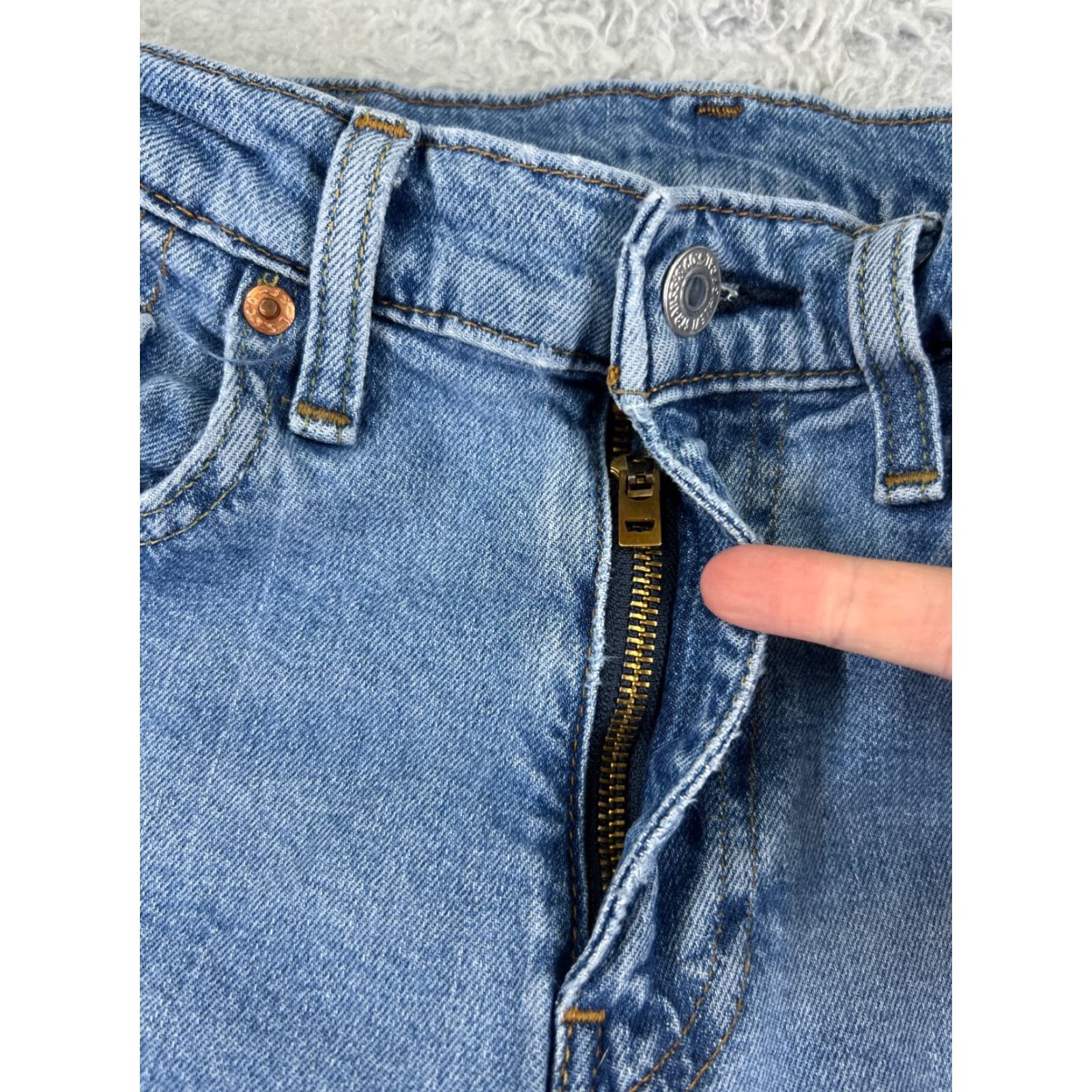 Levi's VINTAGE Levi's Jeans 511 28x31 Blue Denim Slim 5-Pocket Mens Regular Cotton Blend Premium Read Size US 31 - 5 Thumbnail