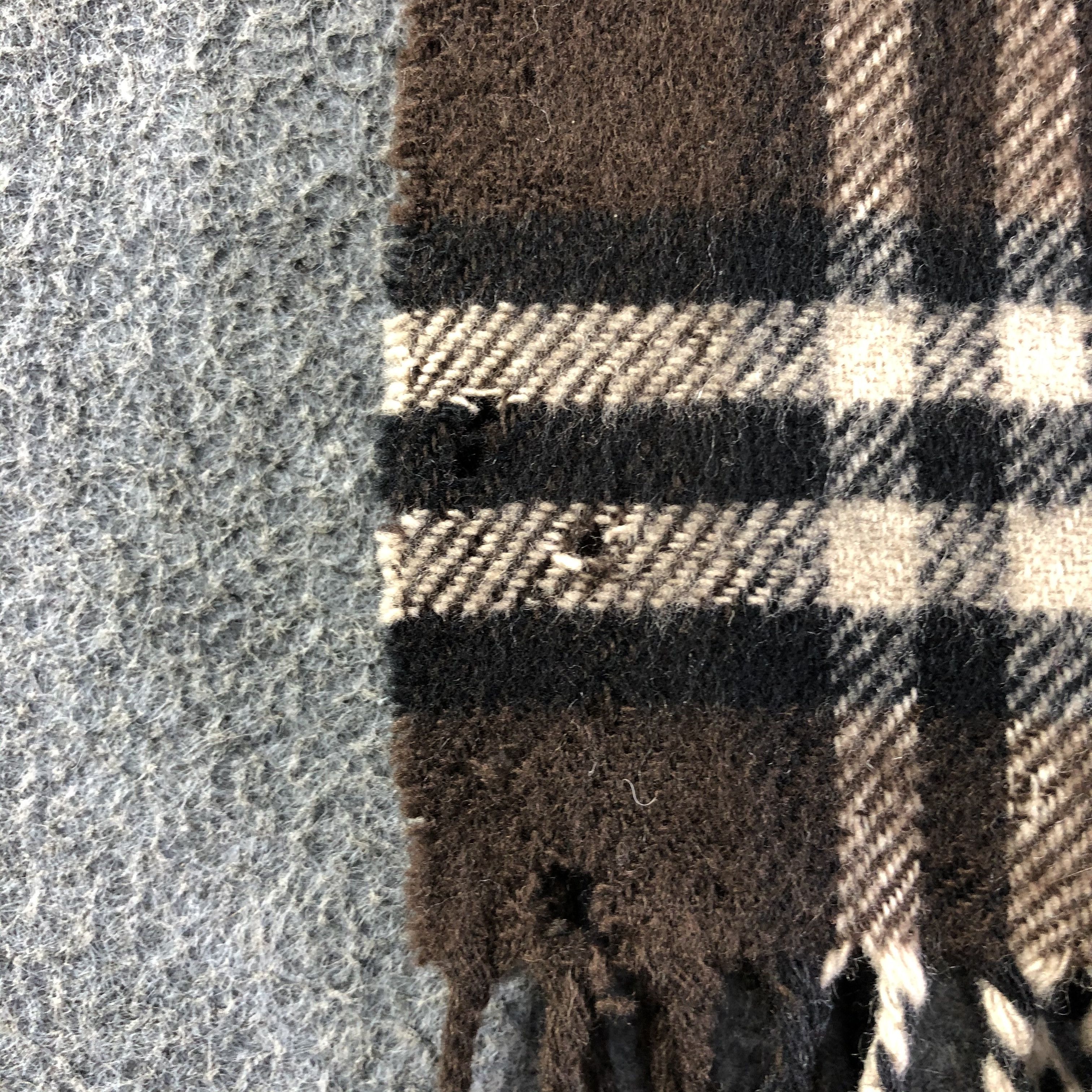 Burberry Burberry Scarf / Muffler / Neckwear Size ONE SIZE - 3 Thumbnail