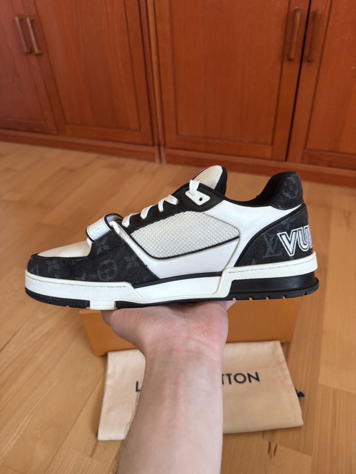 Louis Vuitton Louis Vuitton LV Trainer Black Denim Velcro Strap Size US 10 / EU 43 - 5 Thumbnail
