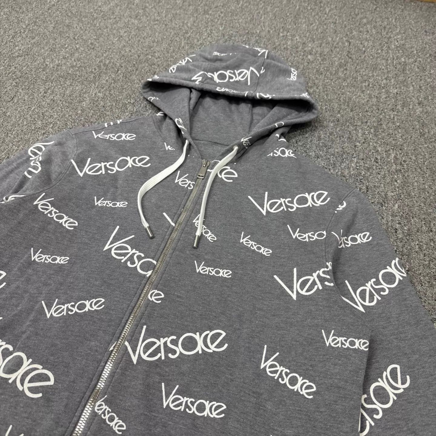 Versace Versace Gray Allover Logo Print Zip Jacket M 99New Size US M / EU 48-50 / 2 - 3 Thumbnail