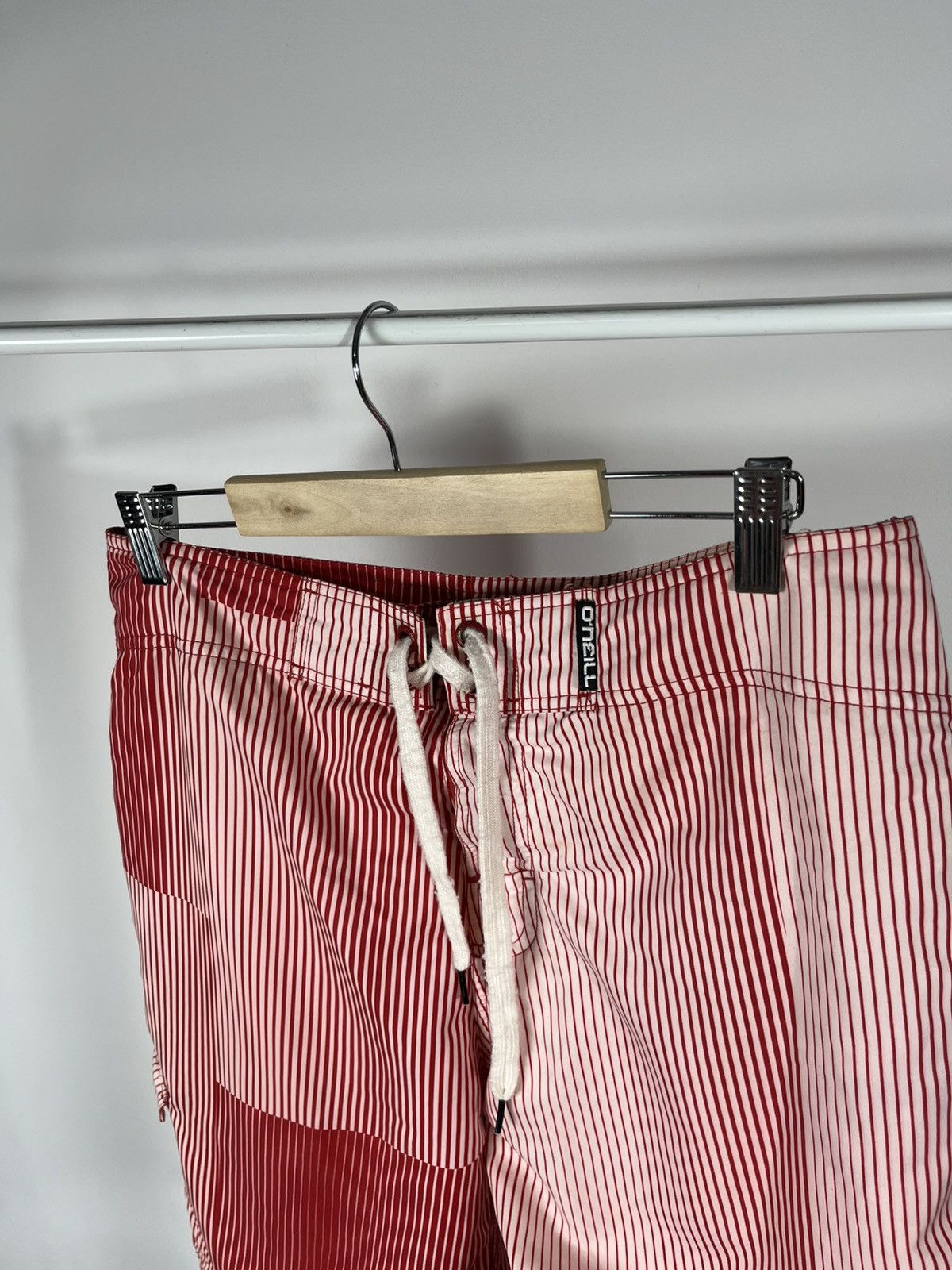 O'Neill O’Neill Red White Striped Board Shorts Size 32 Size US 32 / EU 48 - 5 Thumbnail