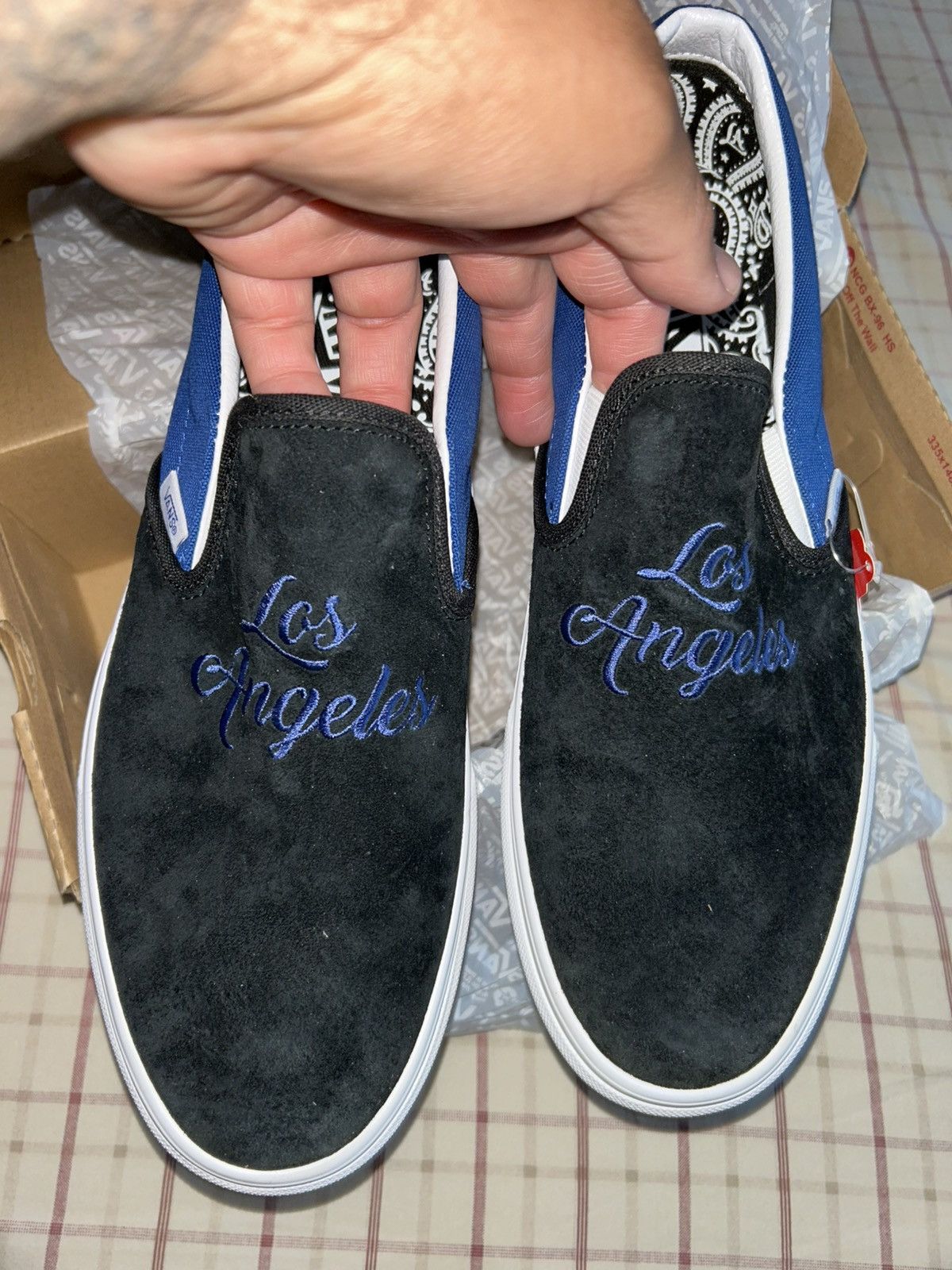 Vans Vans Slip On. Los Angeles Embroidered. Size US 12 / EU 45 - 4 Thumbnail