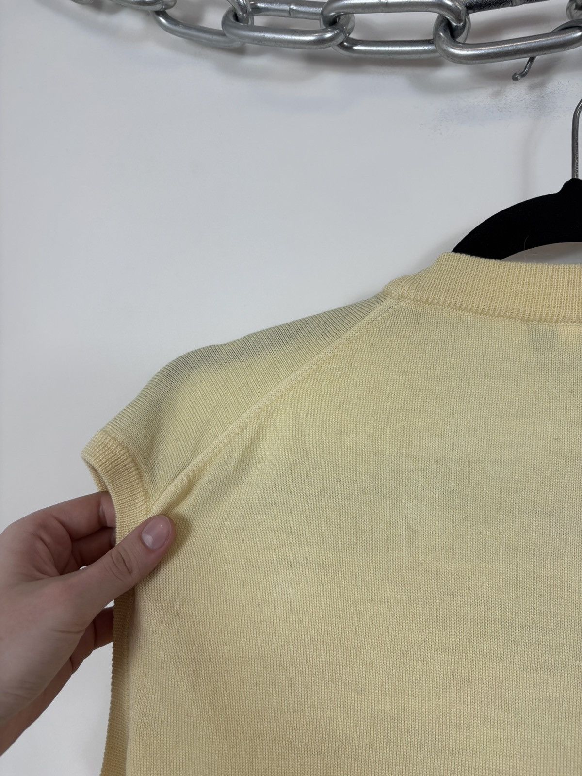 Pierre Cardin Vintage Pierre Cardin Men’s Yellow Wool Knit Vest Sweater Size US S / EU 44-46 / 1 - 18 Thumbnail