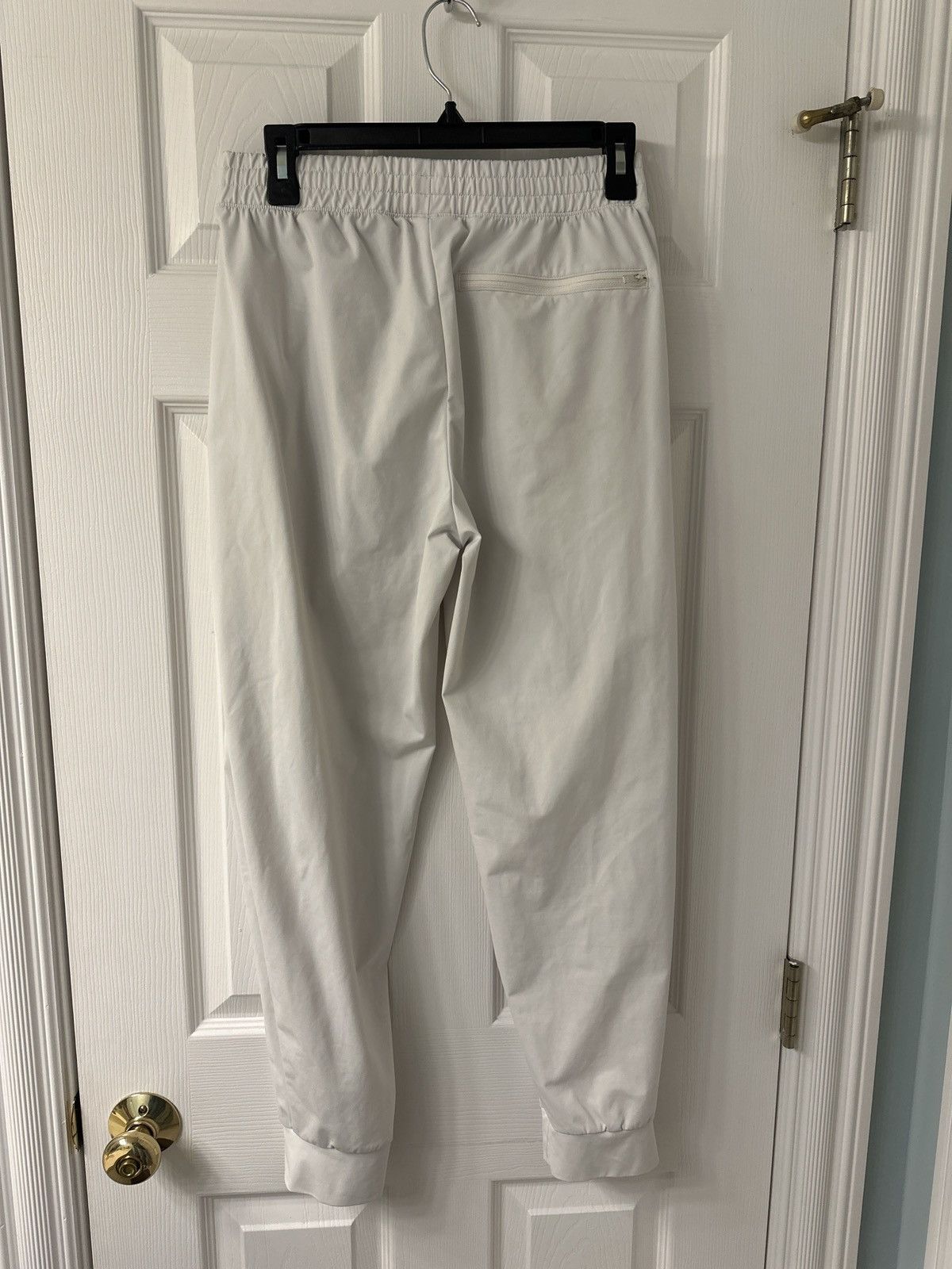 Uniqlo Uniqlo Jogger Pants (Bone White, Slim Fit) Size US 32 / EU 48 - 2 Thumbnail