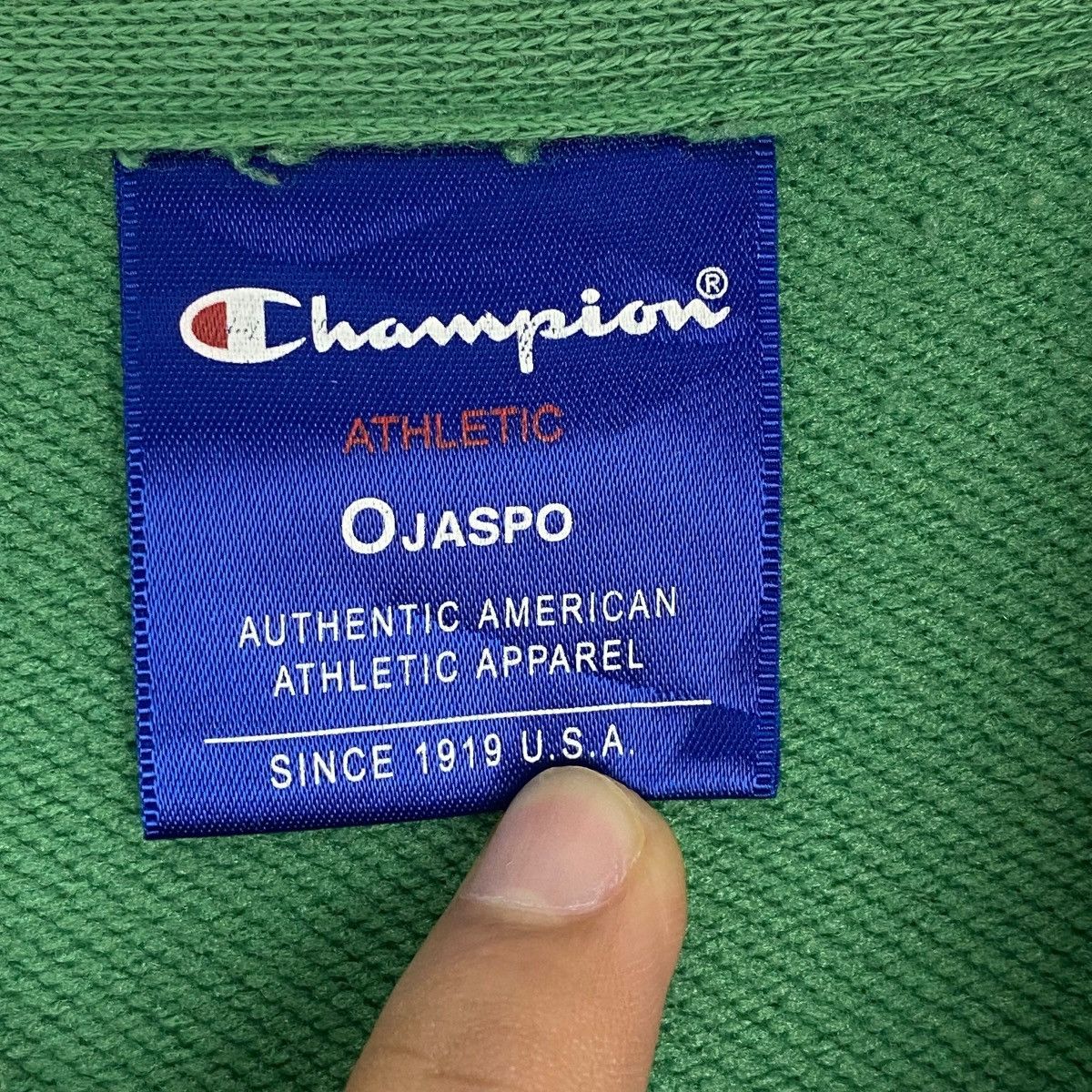 Vintage Vintage Champion Full Zip Sweater Pullover Jumper Size L Size US L / EU 52-54 / 3 - 8 Thumbnail