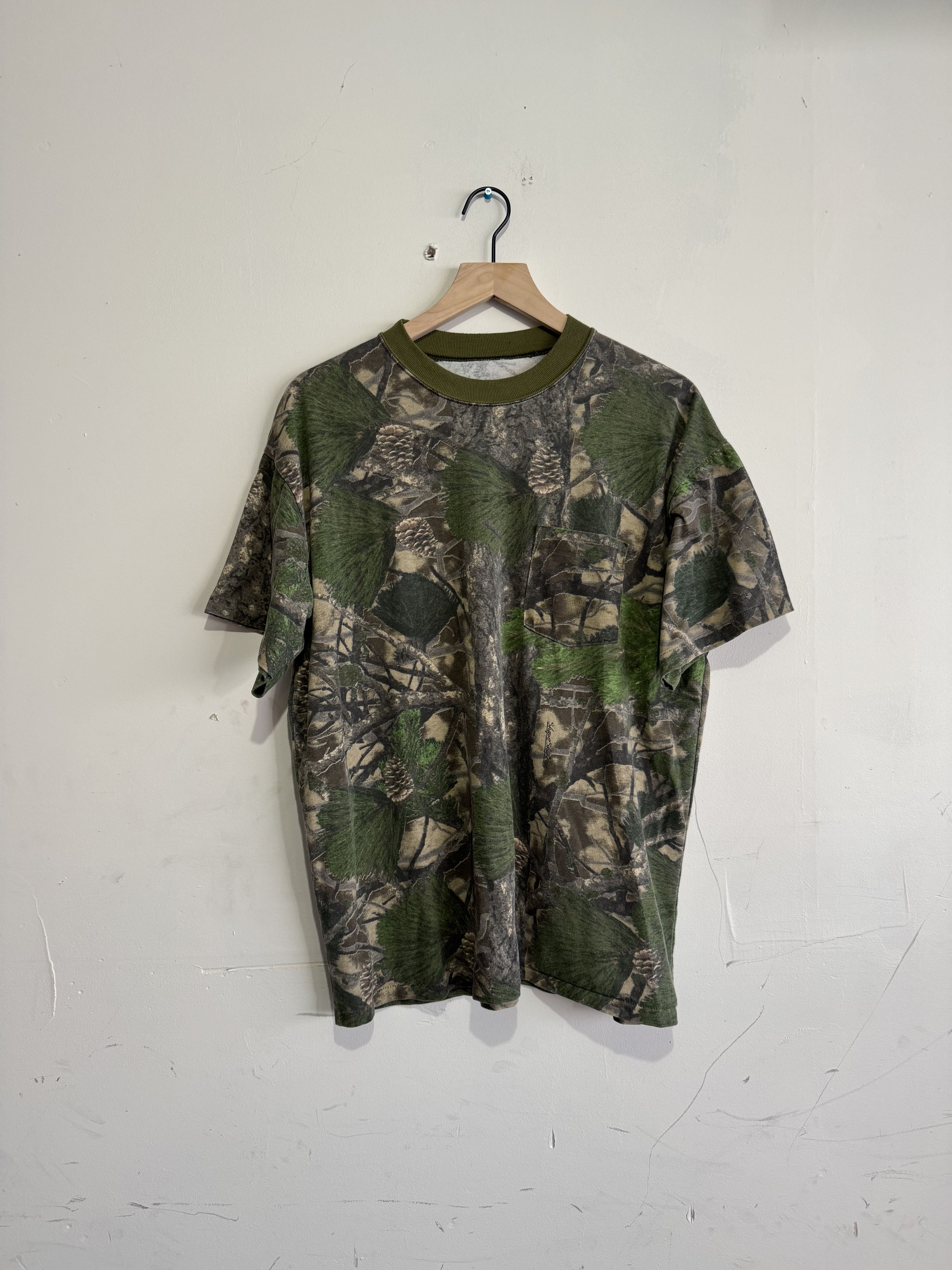 Vintage Camo tee Size US XL / EU 56 / 4 - 1 Thumbnail