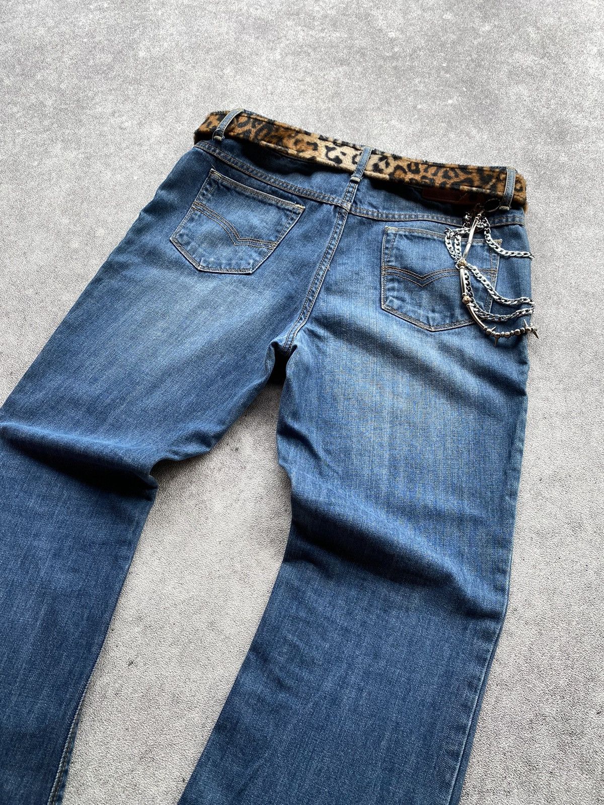 If Six Was Nine × Japanese Brand × Le Grande Bleu (L.G.B.) 2000s Jambange Distressed Flared Pant Size US 34 / EU 50 - 4 Thumbnail