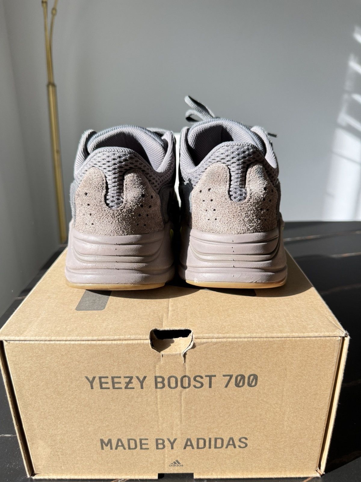 Adidas Yeezy Boost 700 Mauve Size US 9.5 / EU 42-43 - 3 Thumbnail
