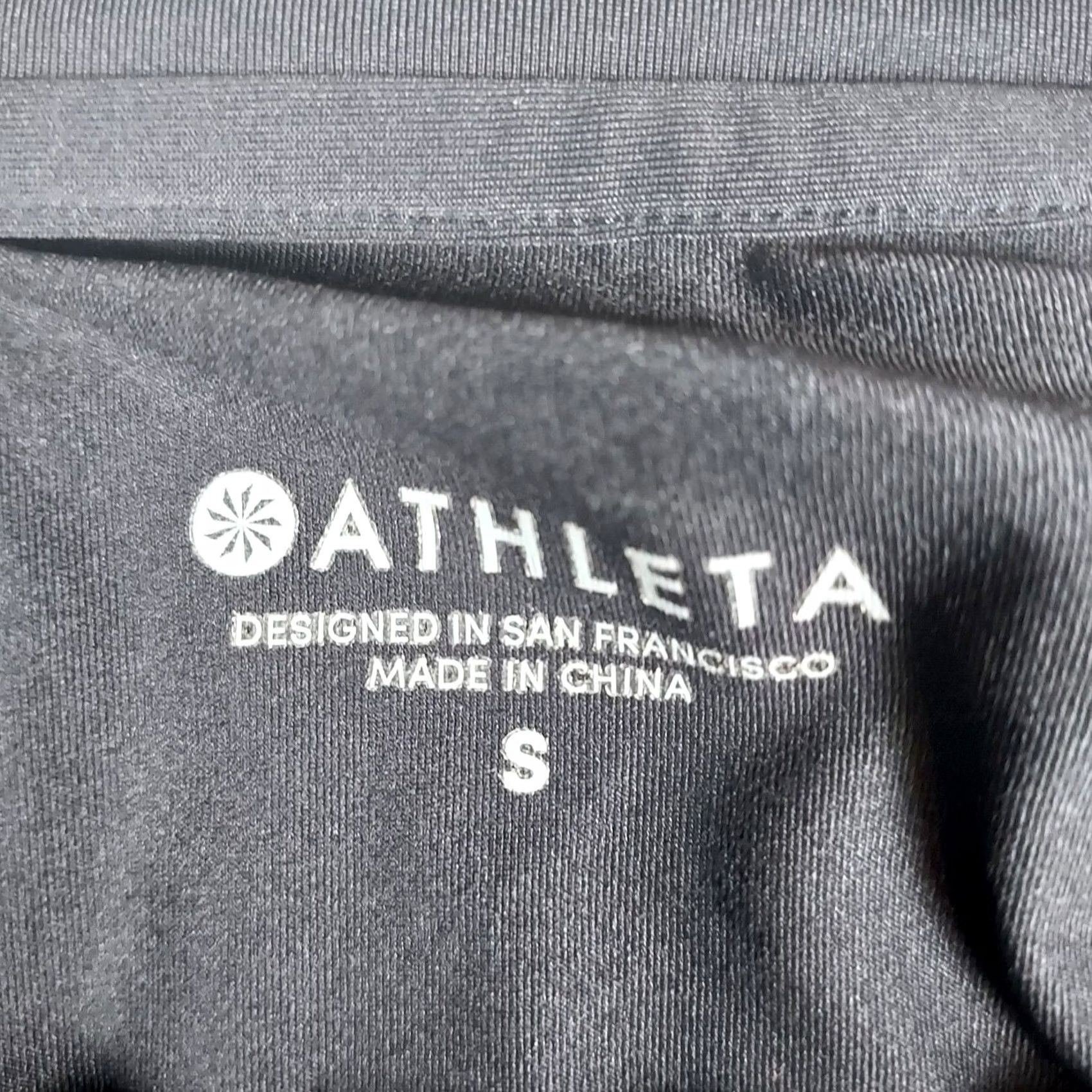 Athleta Athleta Womens Small Black Long Sleeve Lightweight Performance Athletic Top Size S / US 4 / IT 40 - 3 Thumbnail