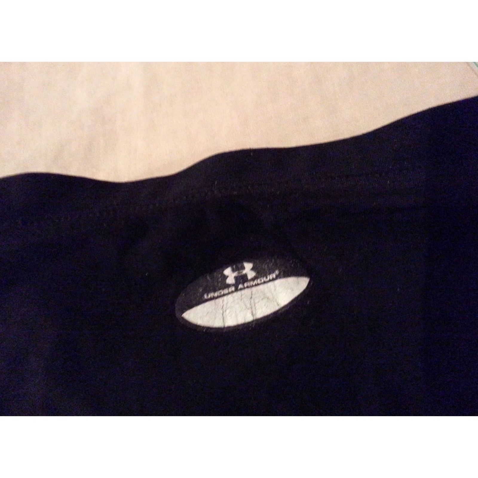 Under Armour VINTAGE Under Armour Shirt Womens L Black Athletic Shirt Size L / US 10 / IT 46 - 3 Thumbnail