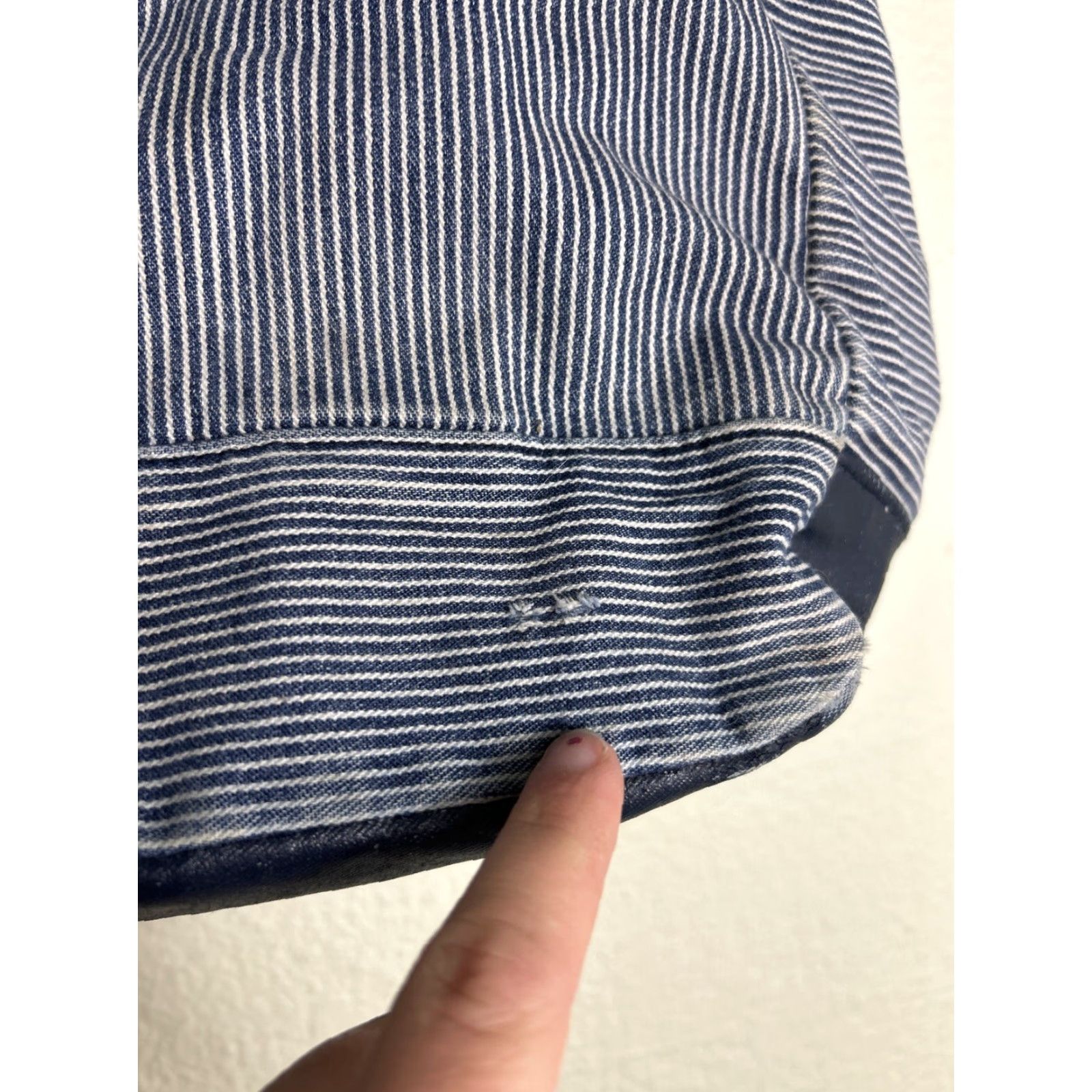 Gap VINTAGE GAP Crossbody Bag Denim White Blue Striped 16x16x6 Canvas Cotton Women Indistinct Railroad? Size ONE SIZE - 5 Thumbnail