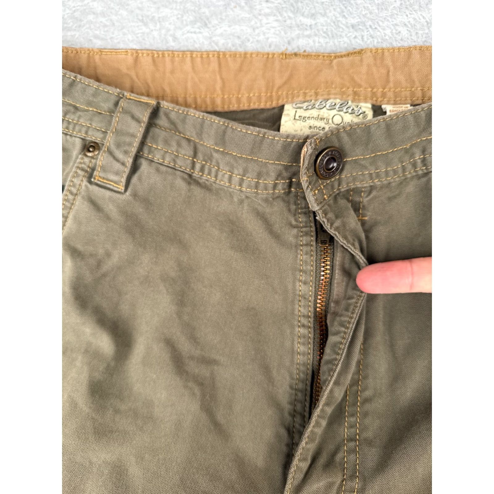 Vintage VINTAGE Columbia Mens Shorts 38 Green Beige Canvas Cargo 8in Inseam Regular 36x8 Casual Outdoors Men Size US 38 / EU 54 - 6 Thumbnail