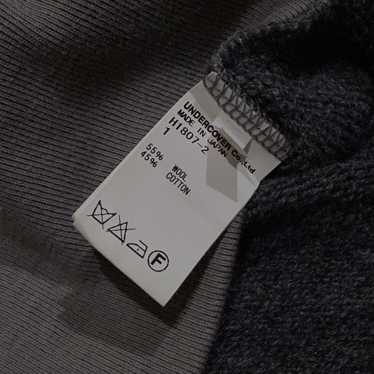 Japanese Brand × Jun Takahashi × Undercover Undercover Jun Takahashi Ripped Chest Hoodie Size S / US 4 / IT 40 - 9 Thumbnail