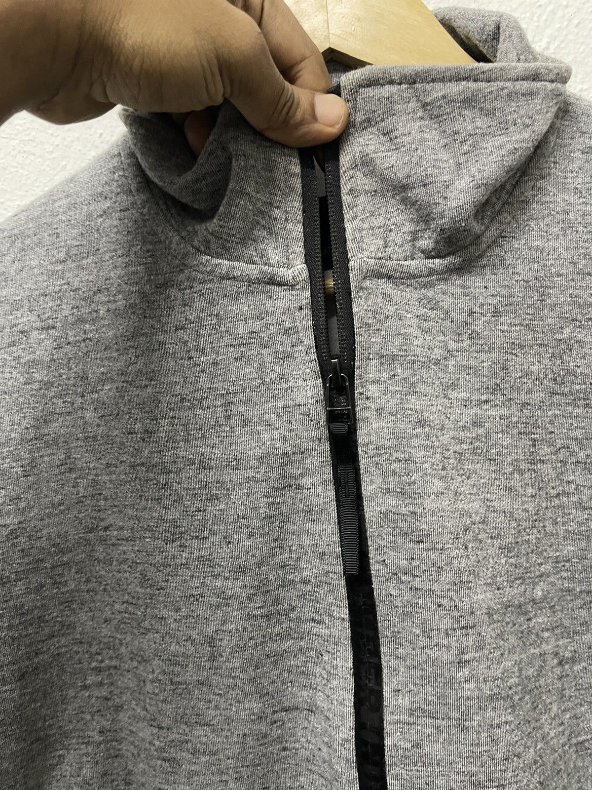 Number (N)ine 2000s NUMBER (N)INE ZIPPER PLAIN SWEATER Size US S / EU 44-46 / 1 - 7 Thumbnail