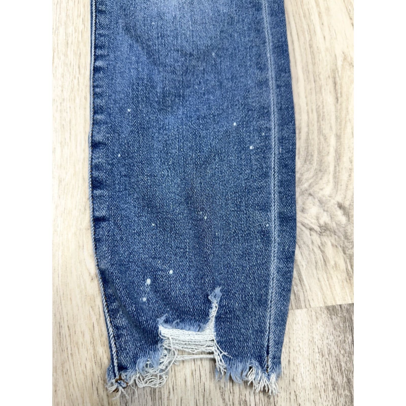 Vintage Womens Simple Society Jeans Ankle Blue Distressed Raw Edge Sz 11/30 Size 32" / US 10 / IT 46 - 7 Thumbnail