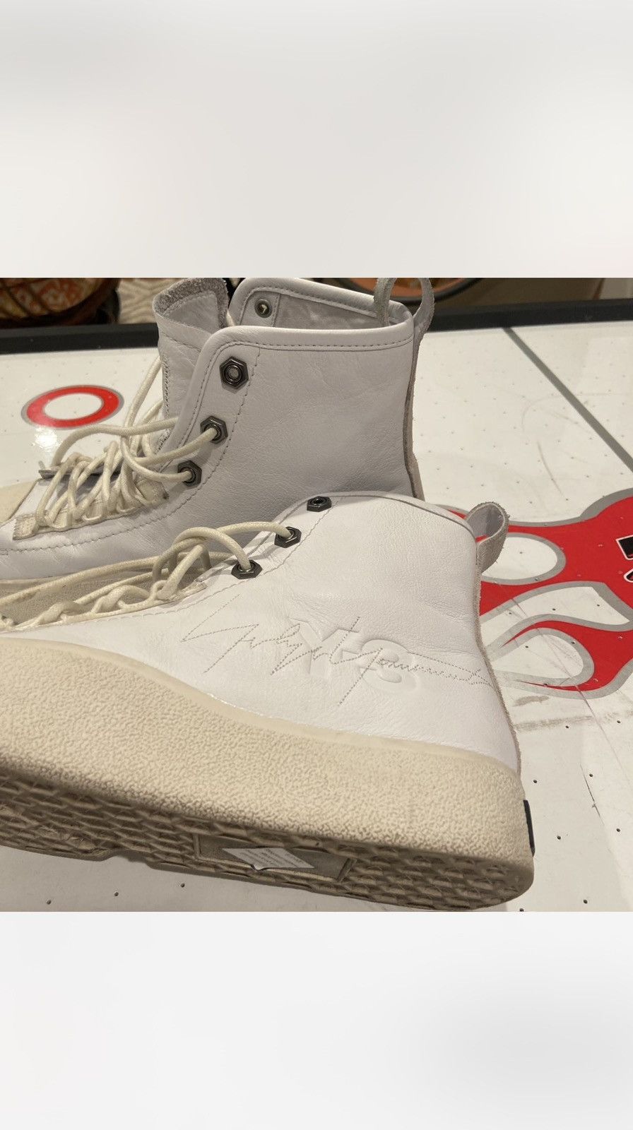 Yohji Yamamoto Adidas Y-3 Yohji Yamamoto Bashyo II White Size US 8 / EU 41 - 2 Thumbnail